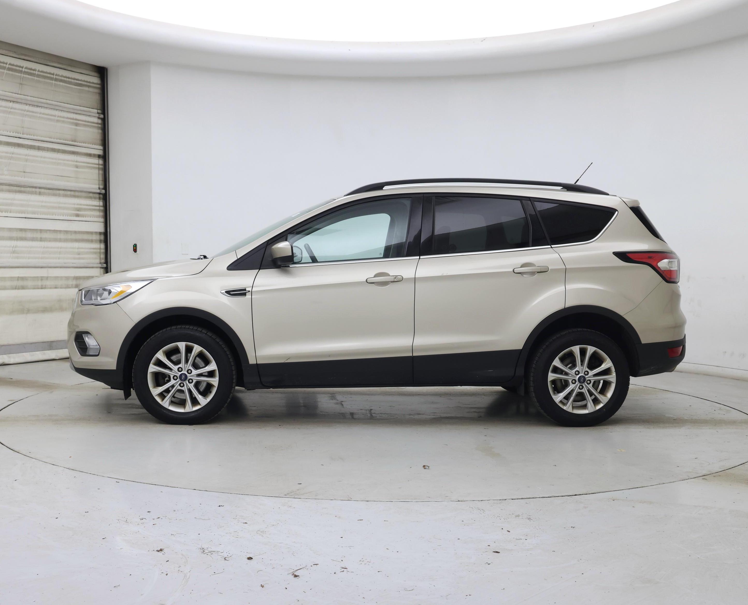 Thumbnail: 2018 Ford Escape - 3