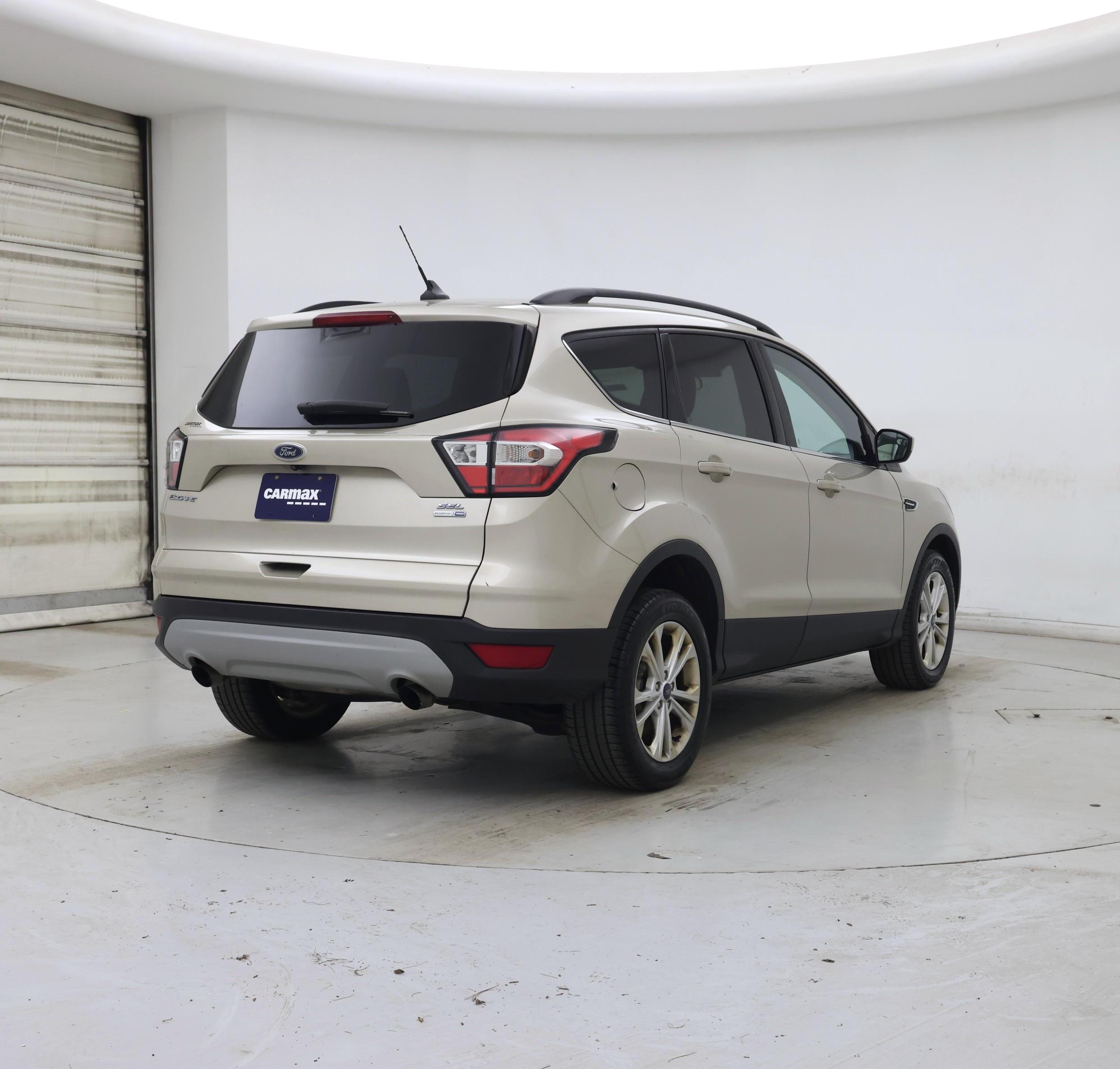 Thumbnail: 2018 Ford Escape - 8