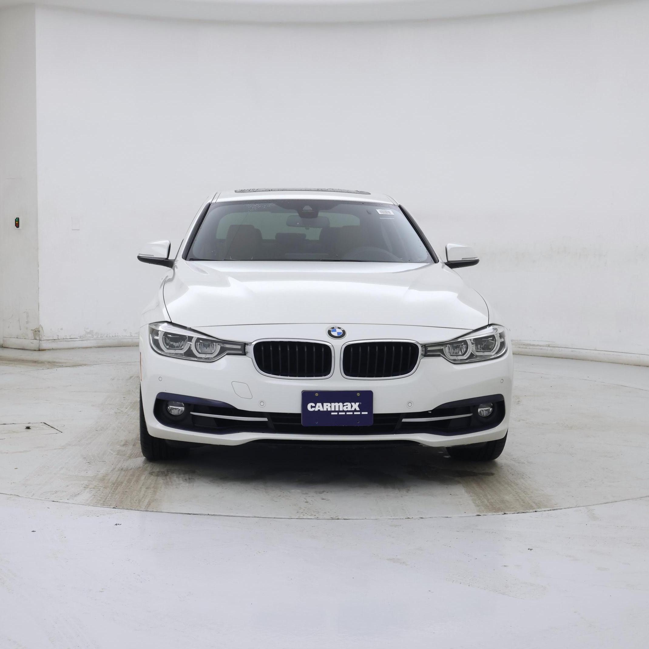 Thumbnail: 2018 BMW 3 Series - 5