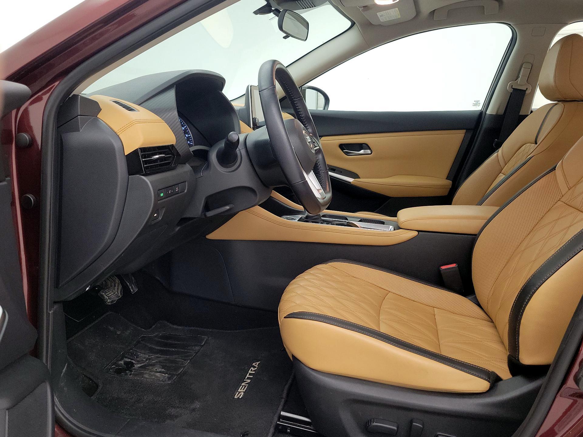 Thumbnail: 2020 Nissan Sentra - 11