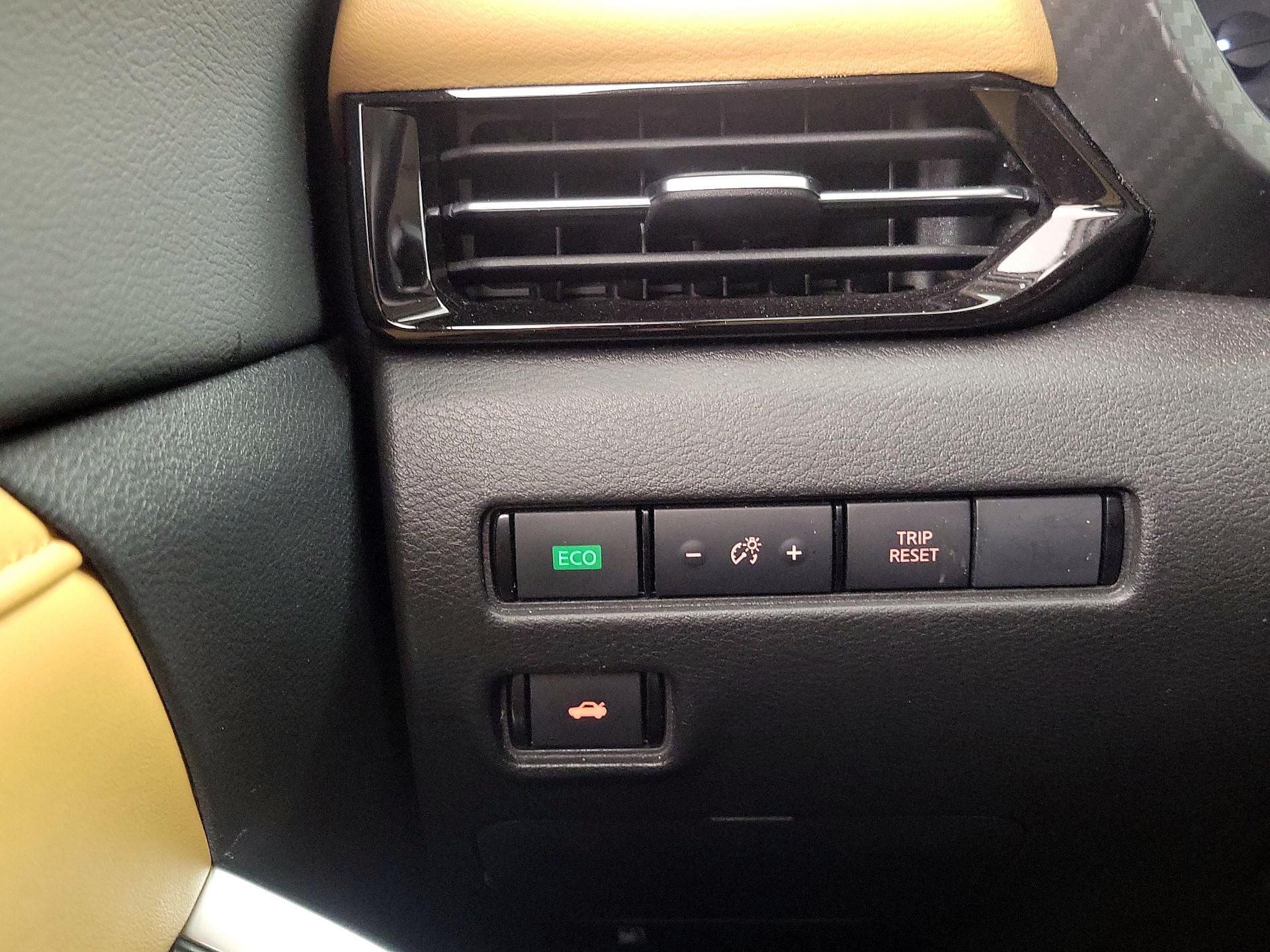 Thumbnail: 2020 Nissan Sentra - 13