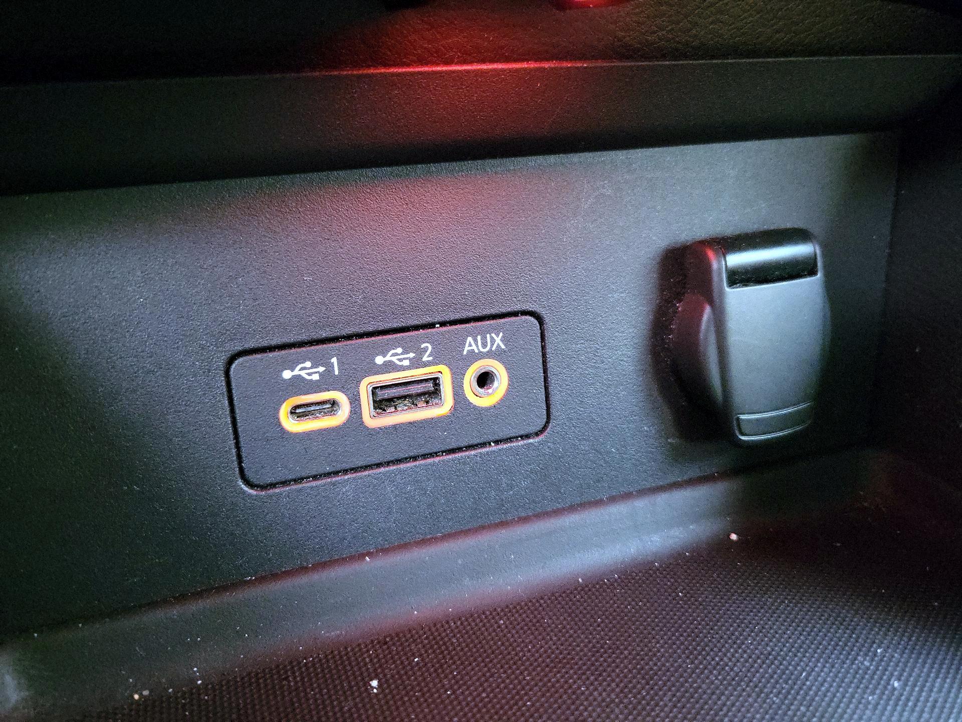 Thumbnail: 2020 Nissan Sentra - 18