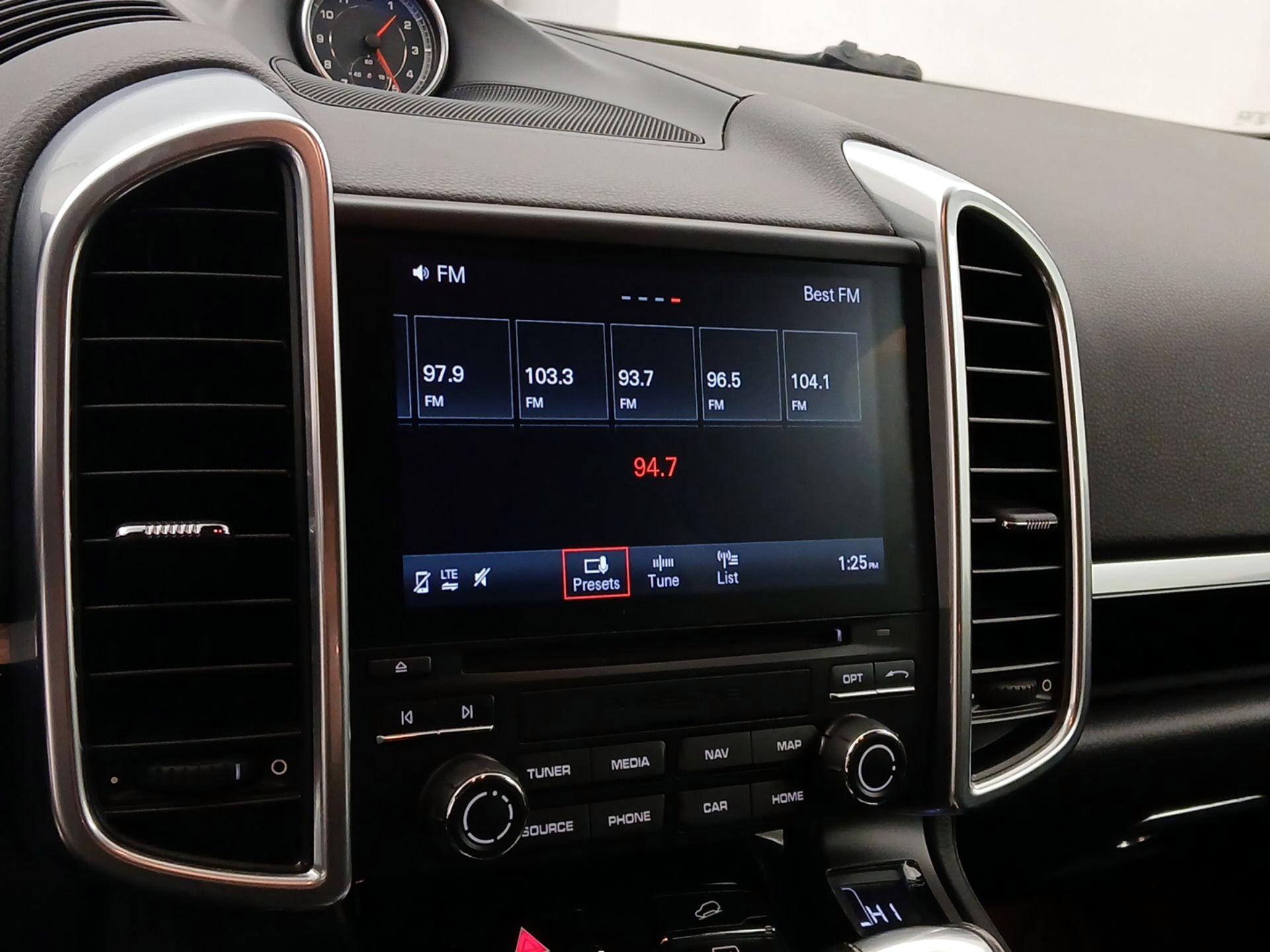 Thumbnail: 2018 Porsche Cayenne - 15