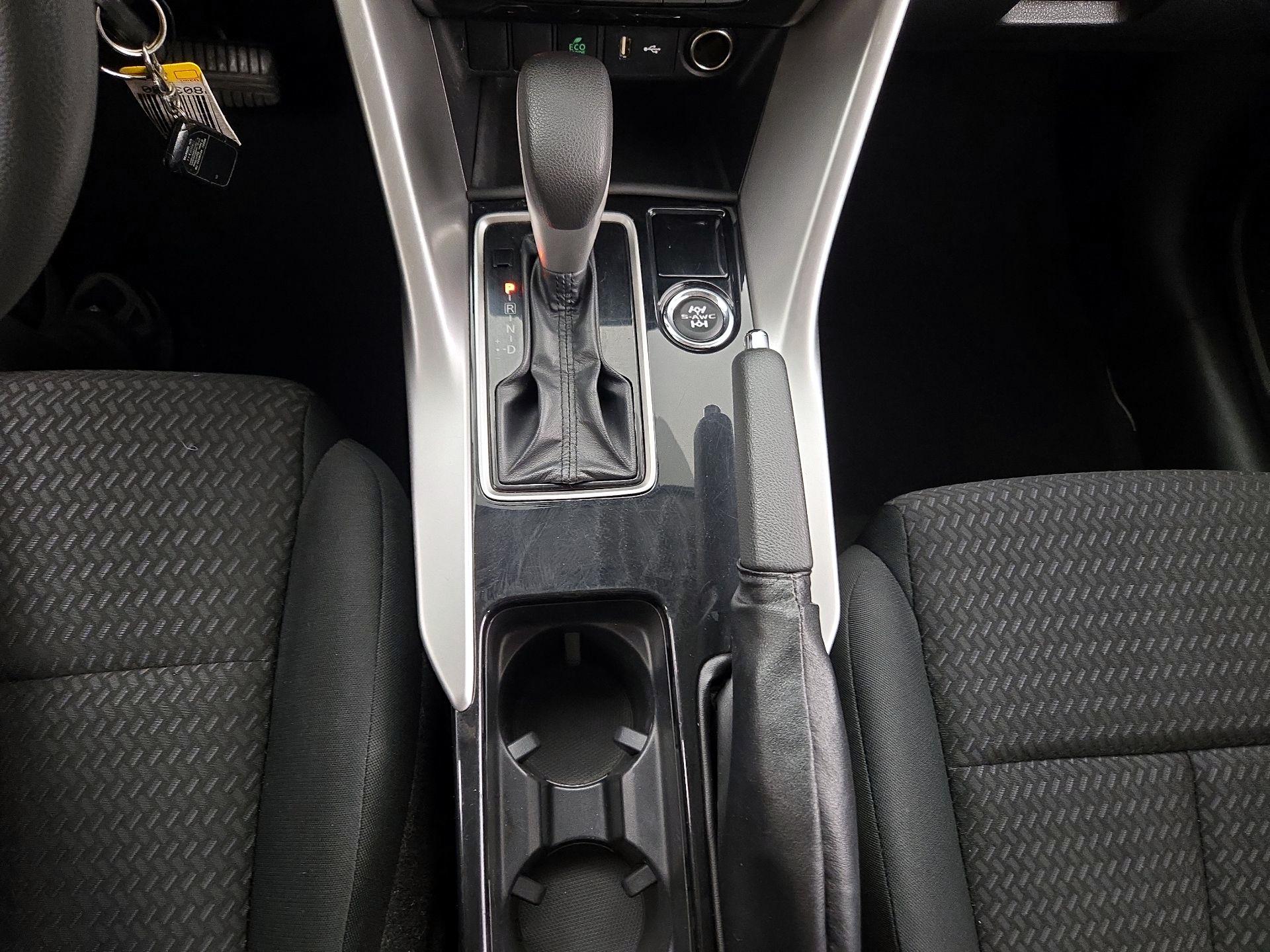 Thumbnail: 2019 Mitsubishi Eclipse Cross - 16