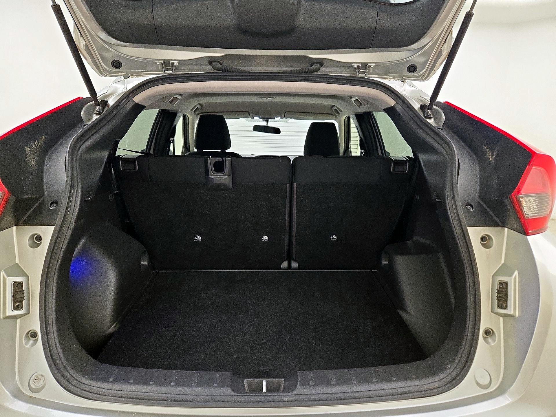 Thumbnail: 2019 Mitsubishi Eclipse Cross - 17