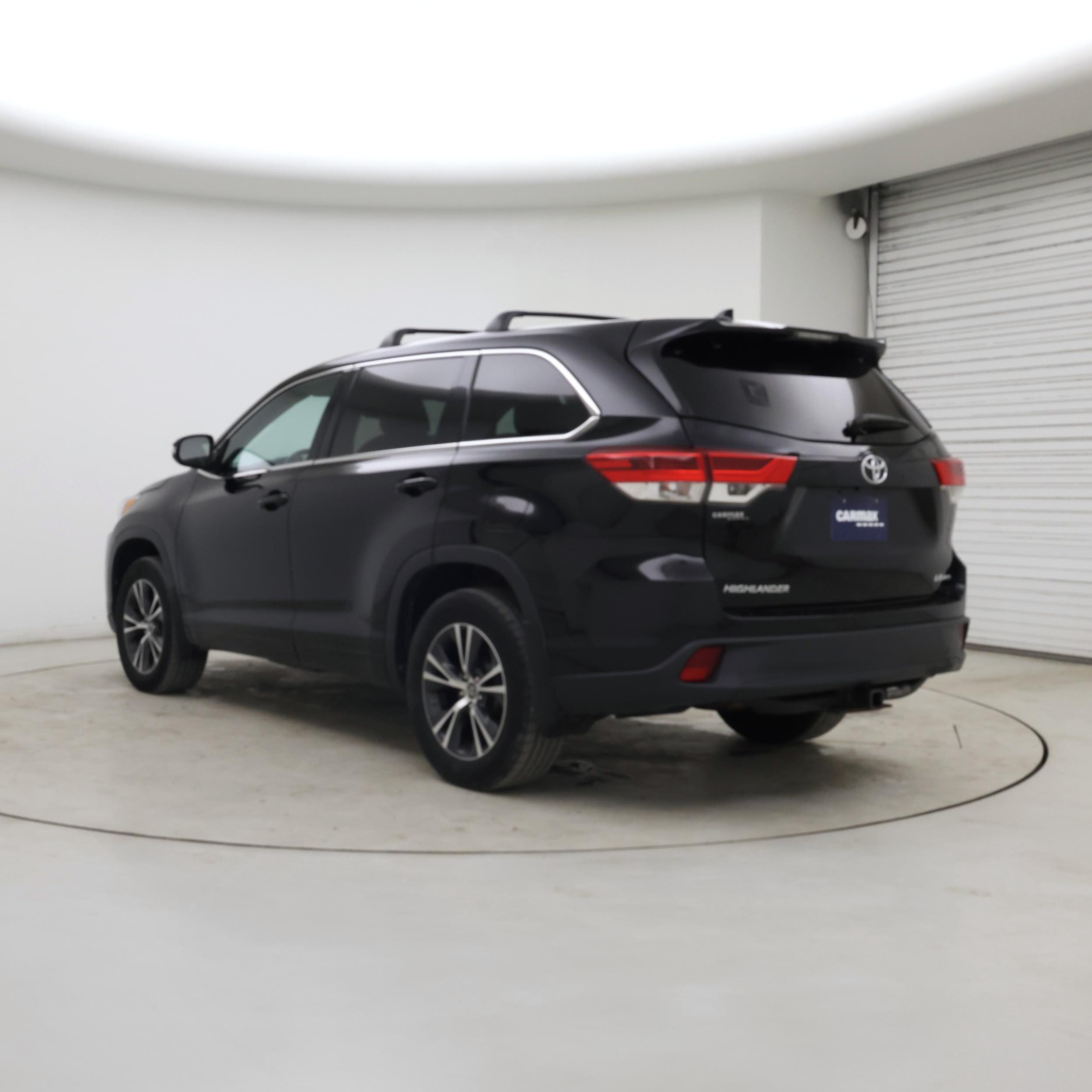 Thumbnail: 2017 Toyota Highlander - 2