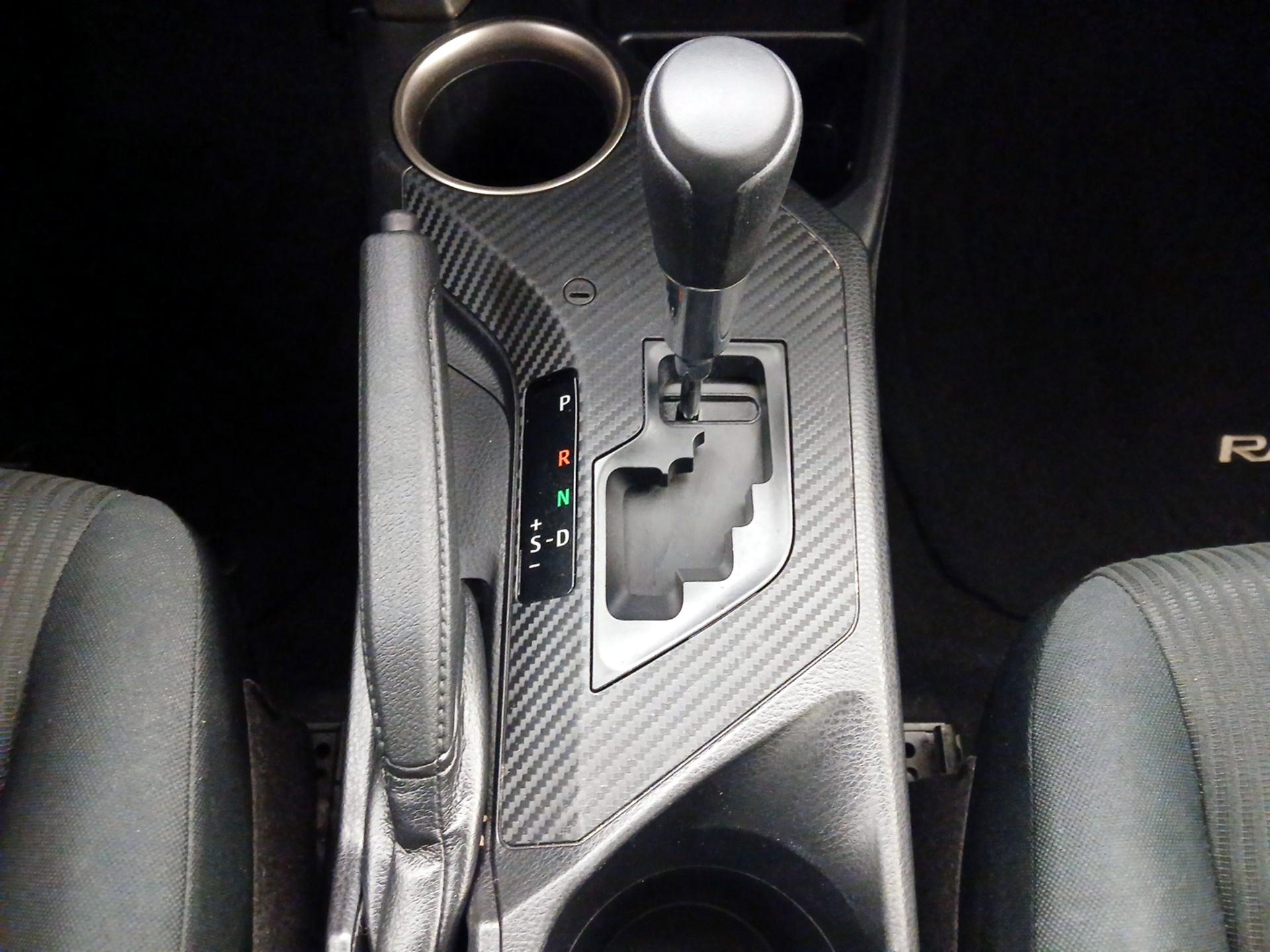 Thumbnail: 2015 Toyota RAV4 - 17