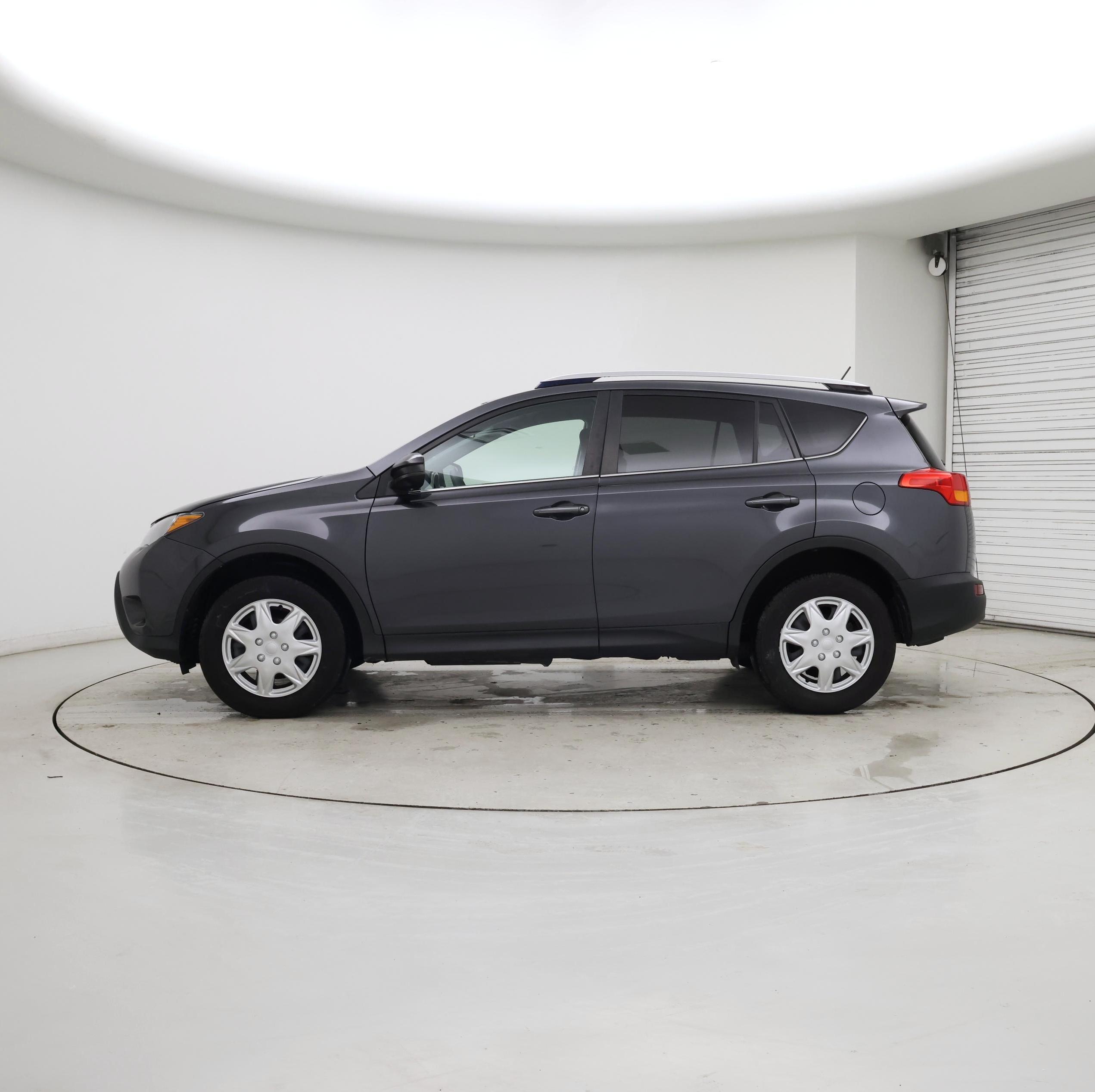 Thumbnail: 2015 Toyota RAV4 - 3