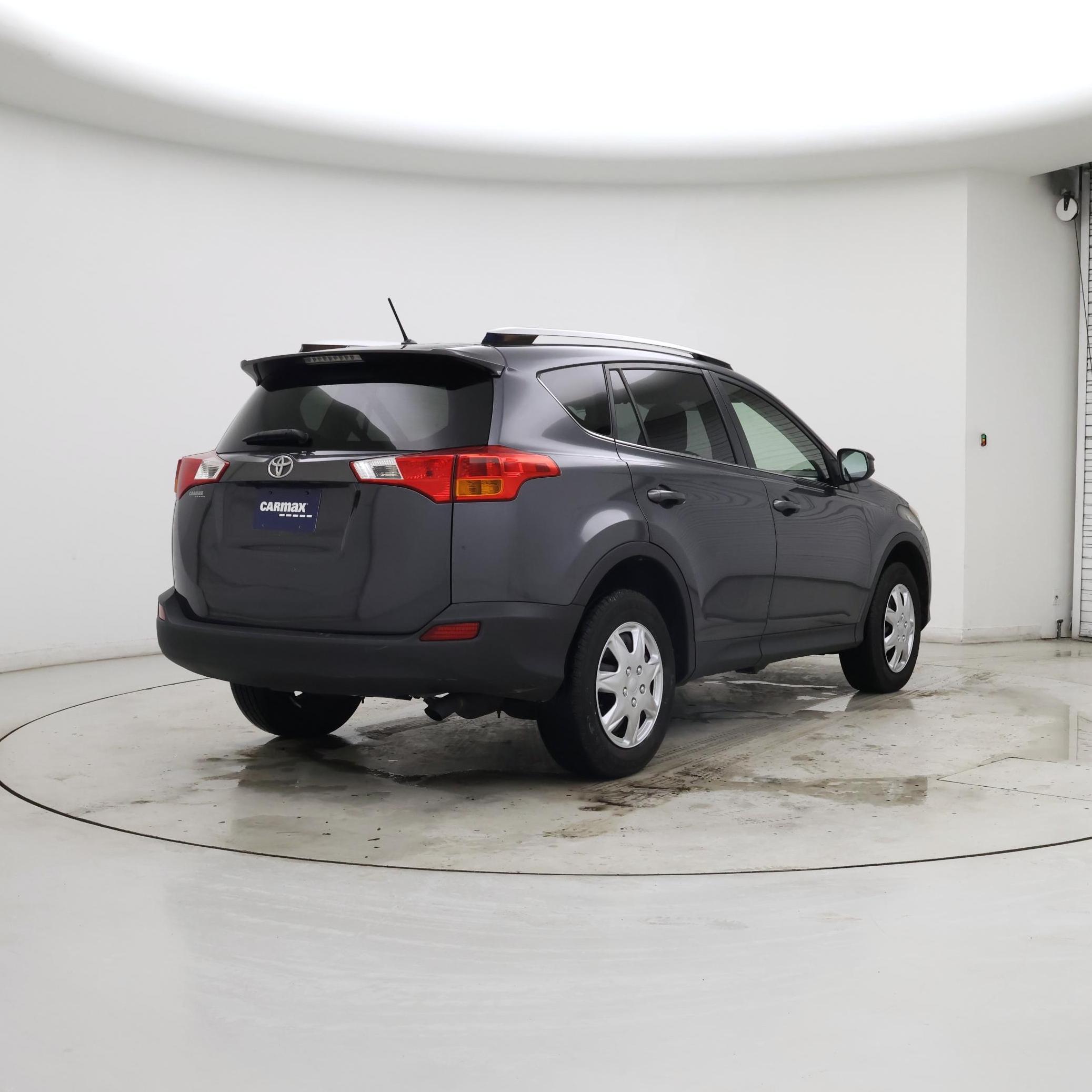 Thumbnail: 2015 Toyota RAV4 - 8