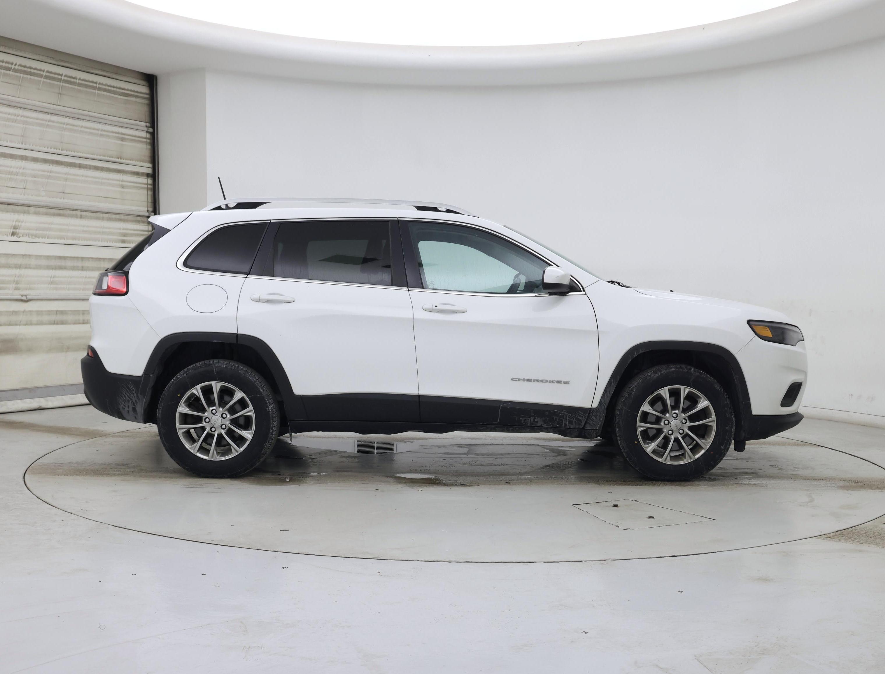 Thumbnail: 2019 Jeep Cherokee - 7