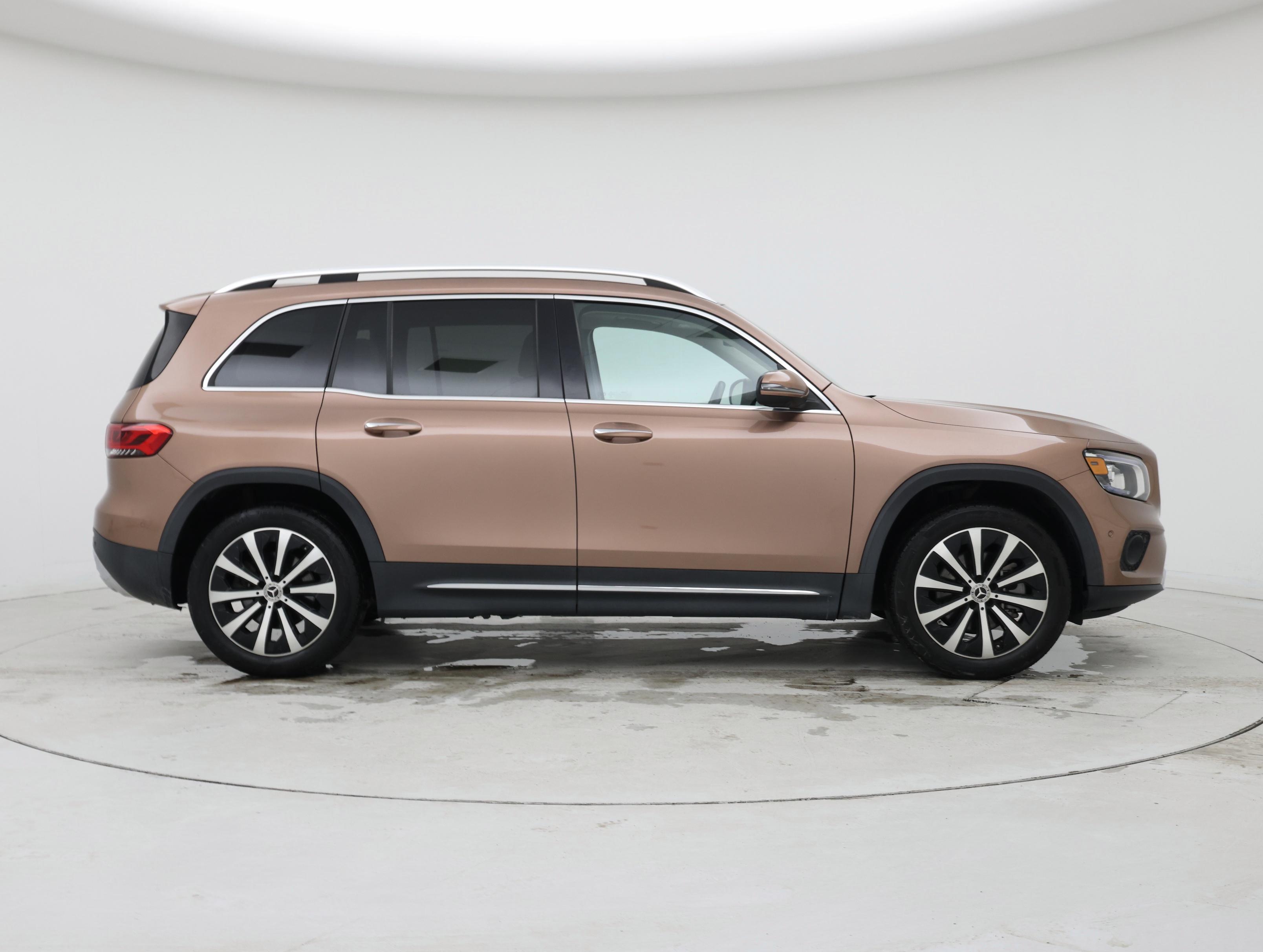 Thumbnail: 2023 Mercedes-Benz GLB - 7