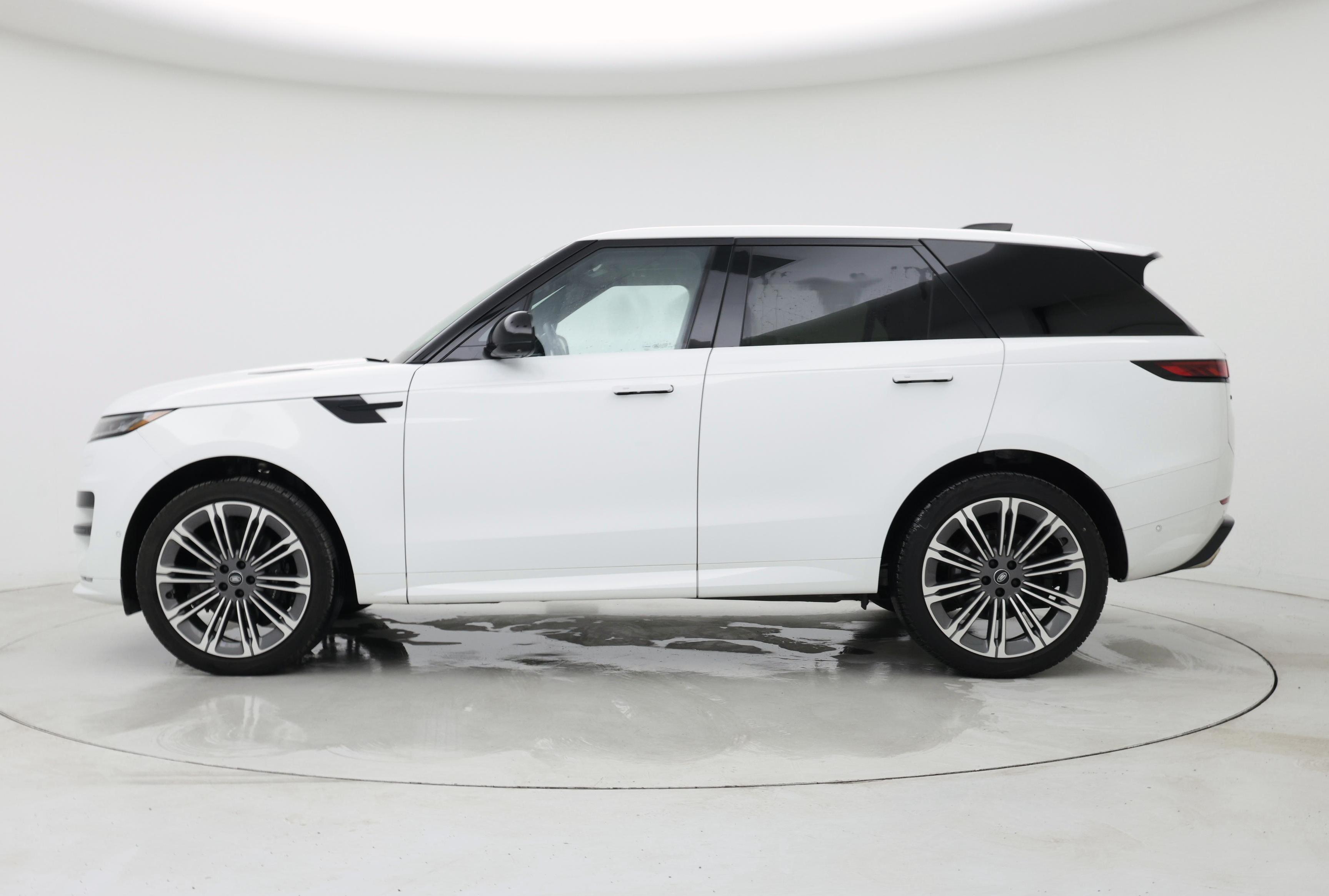 Thumbnail: 2024 Land Rover Range Rover Sport - 3
