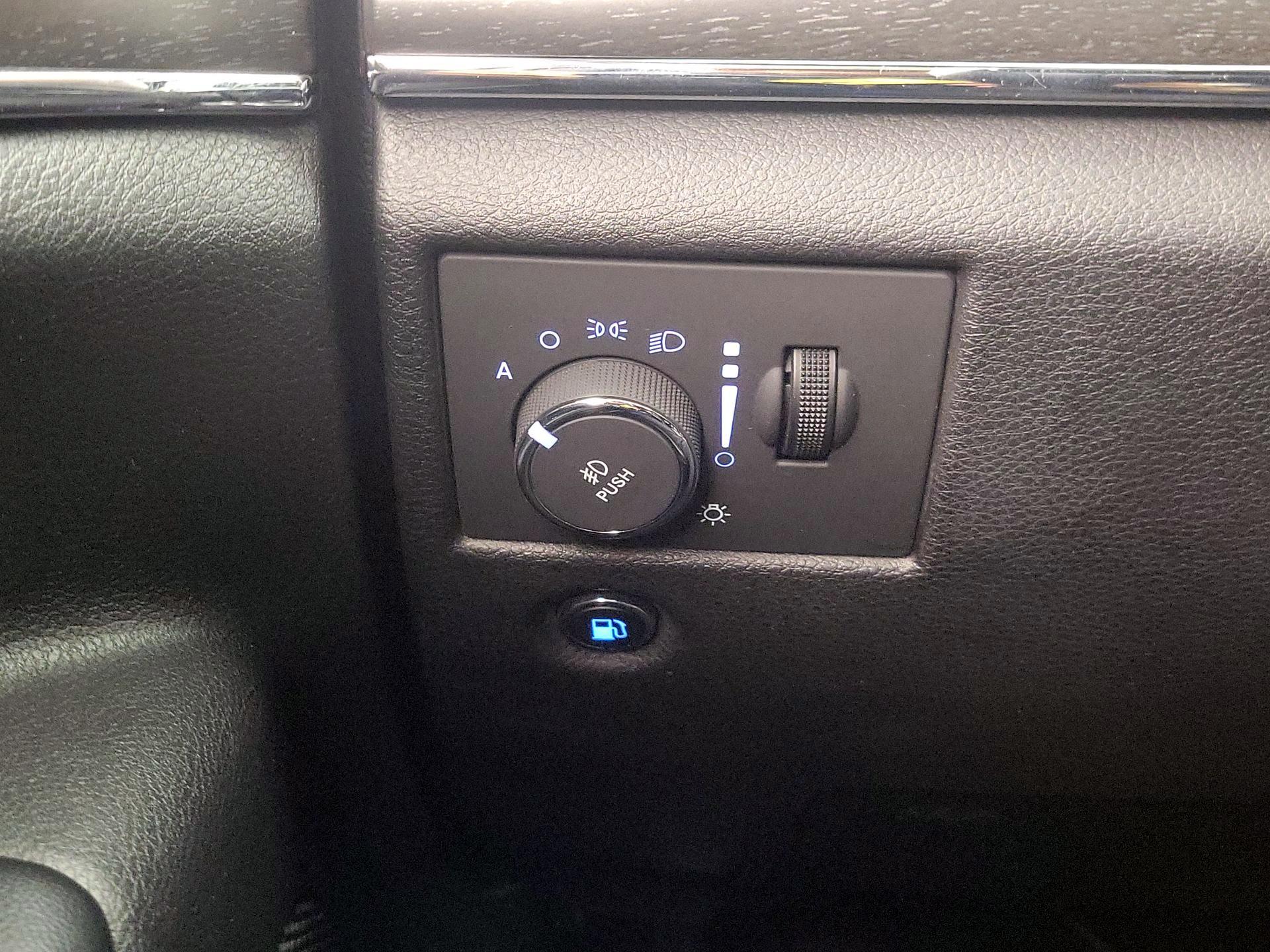 Thumbnail: 2016 Jeep Grand Cherokee - 13