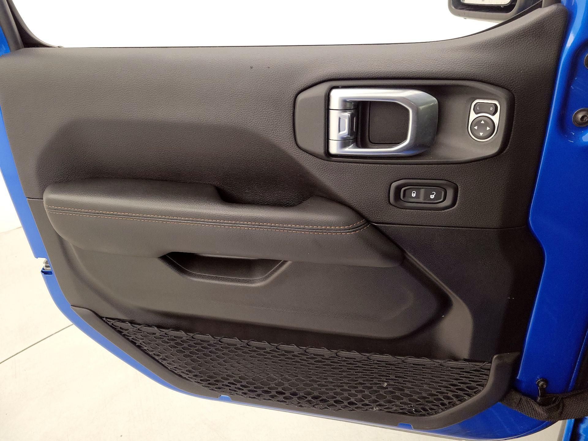 Thumbnail: 2022 Jeep Wrangler - 12