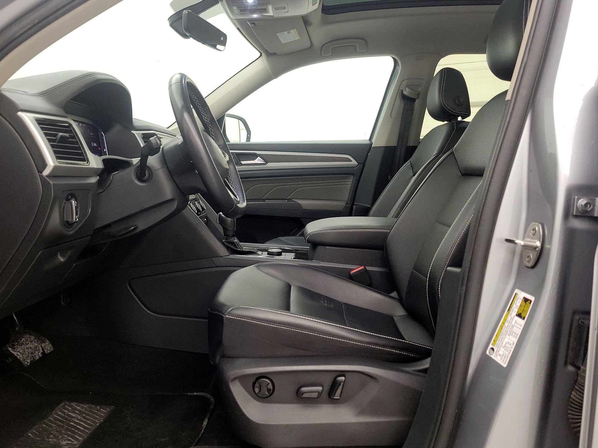 Thumbnail: 2022 Volkswagen Atlas - 11