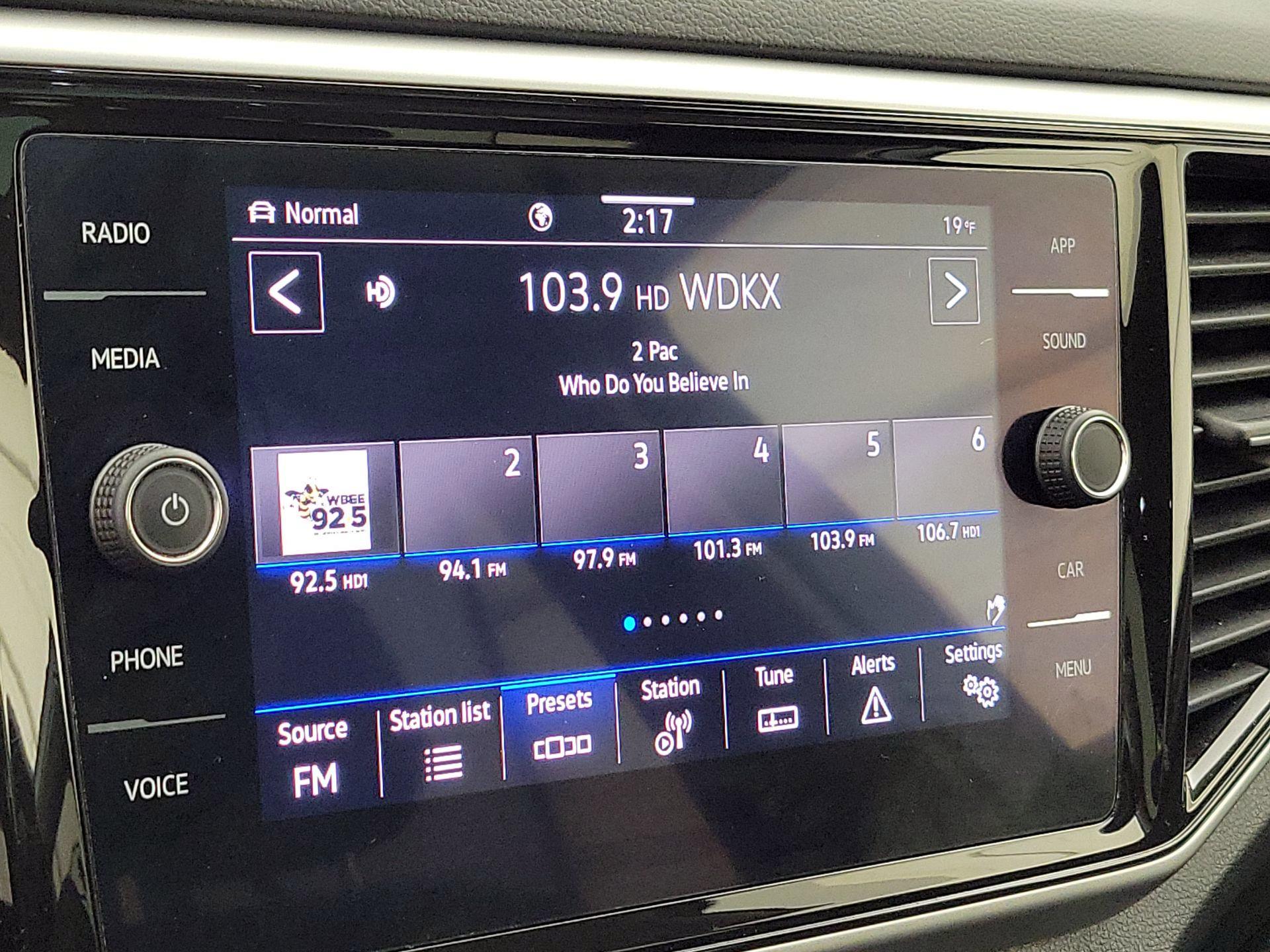 Thumbnail: 2022 Volkswagen Atlas - 15