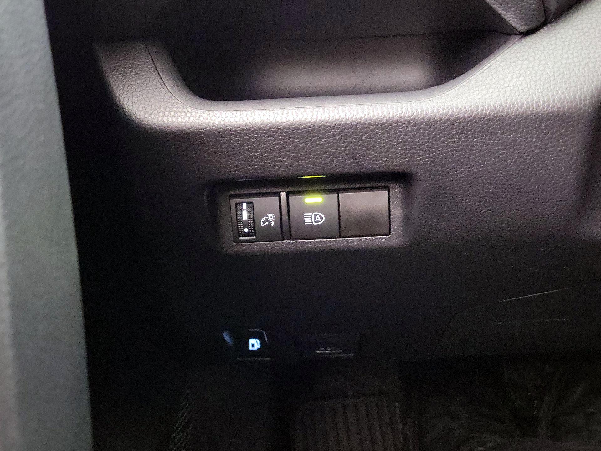 Thumbnail: 2025 Toyota RAV4 - 13