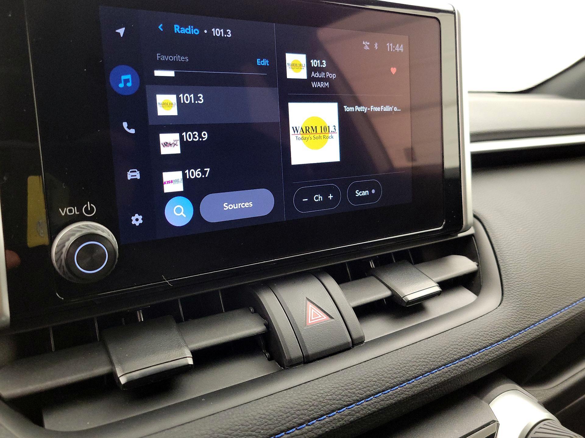 Thumbnail: 2025 Toyota RAV4 - 15