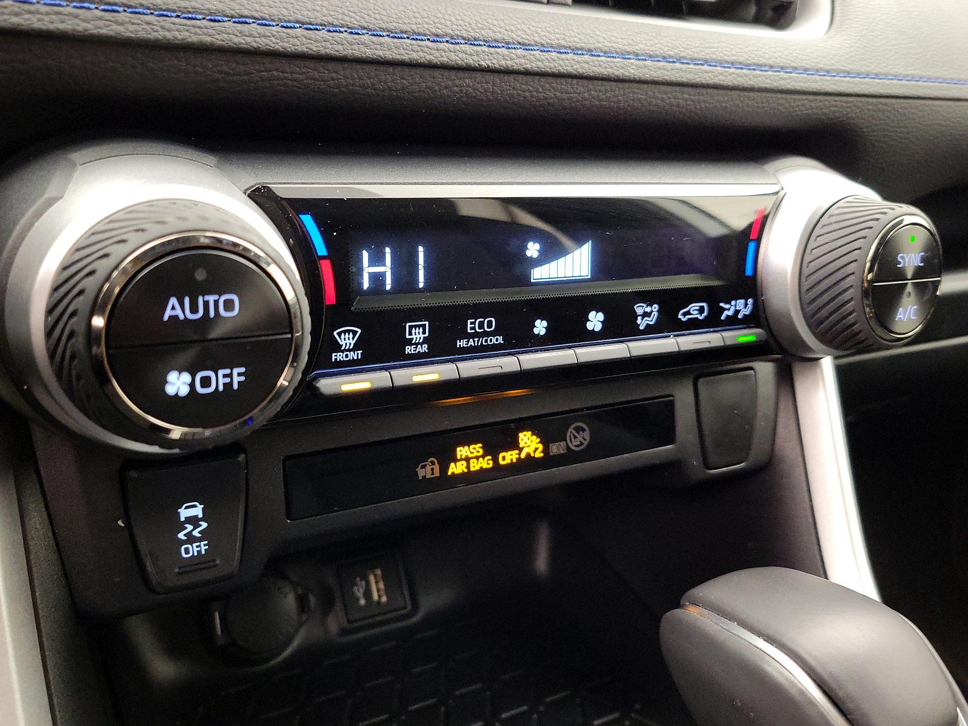 Thumbnail: 2025 Toyota RAV4 - 16