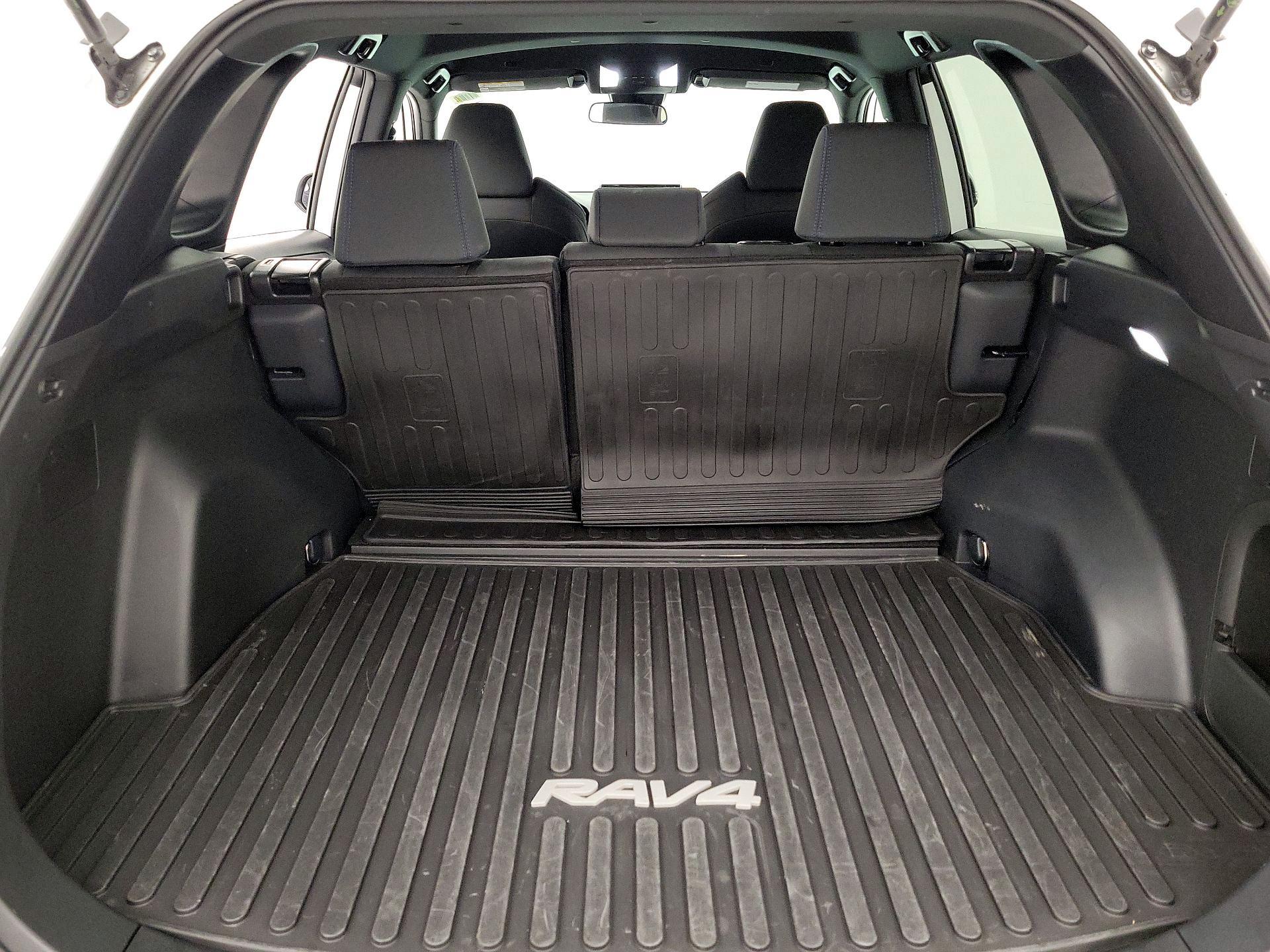 Thumbnail: 2025 Toyota RAV4 - 20