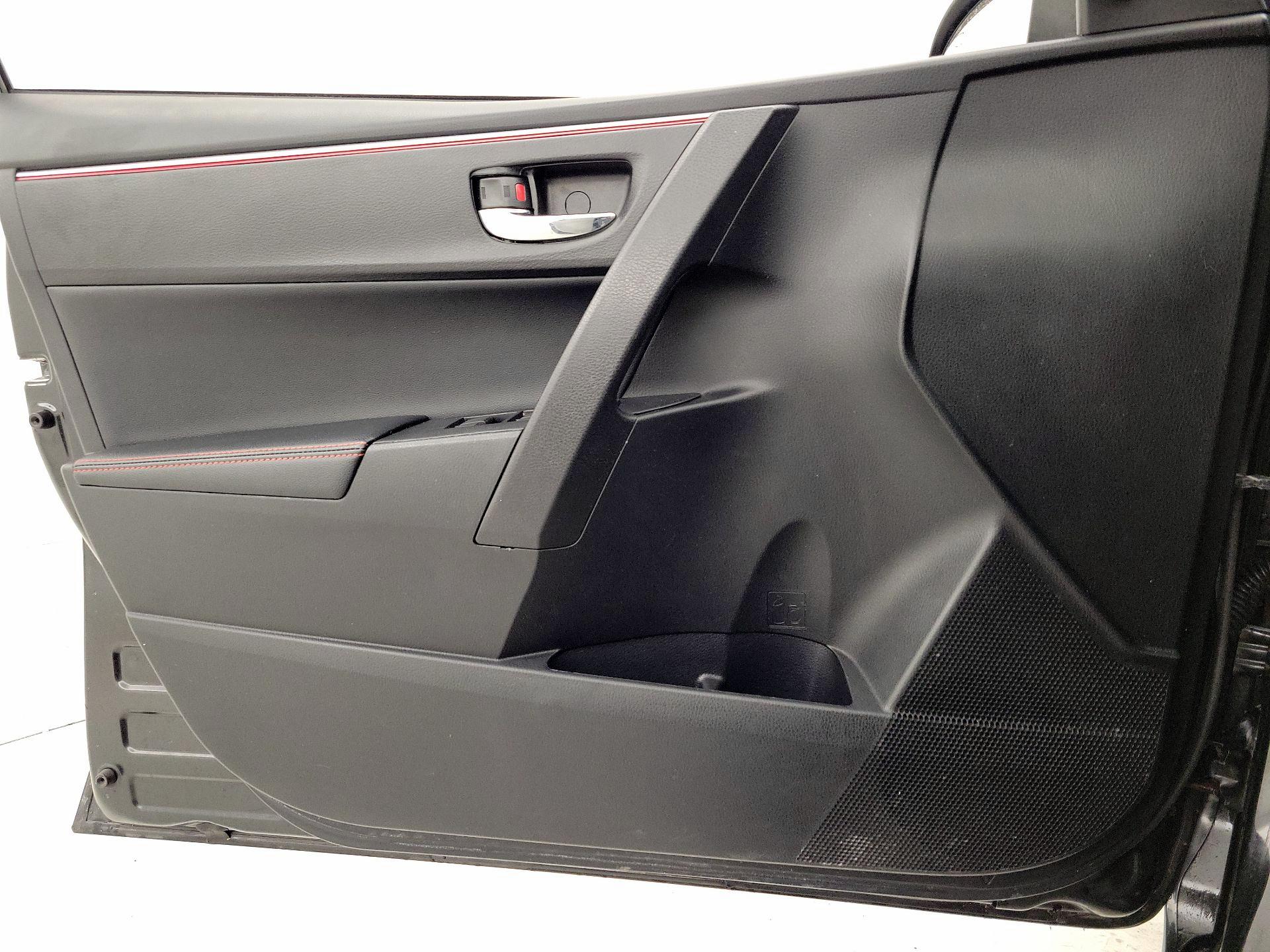 Thumbnail: 2016 Toyota Corolla - 12