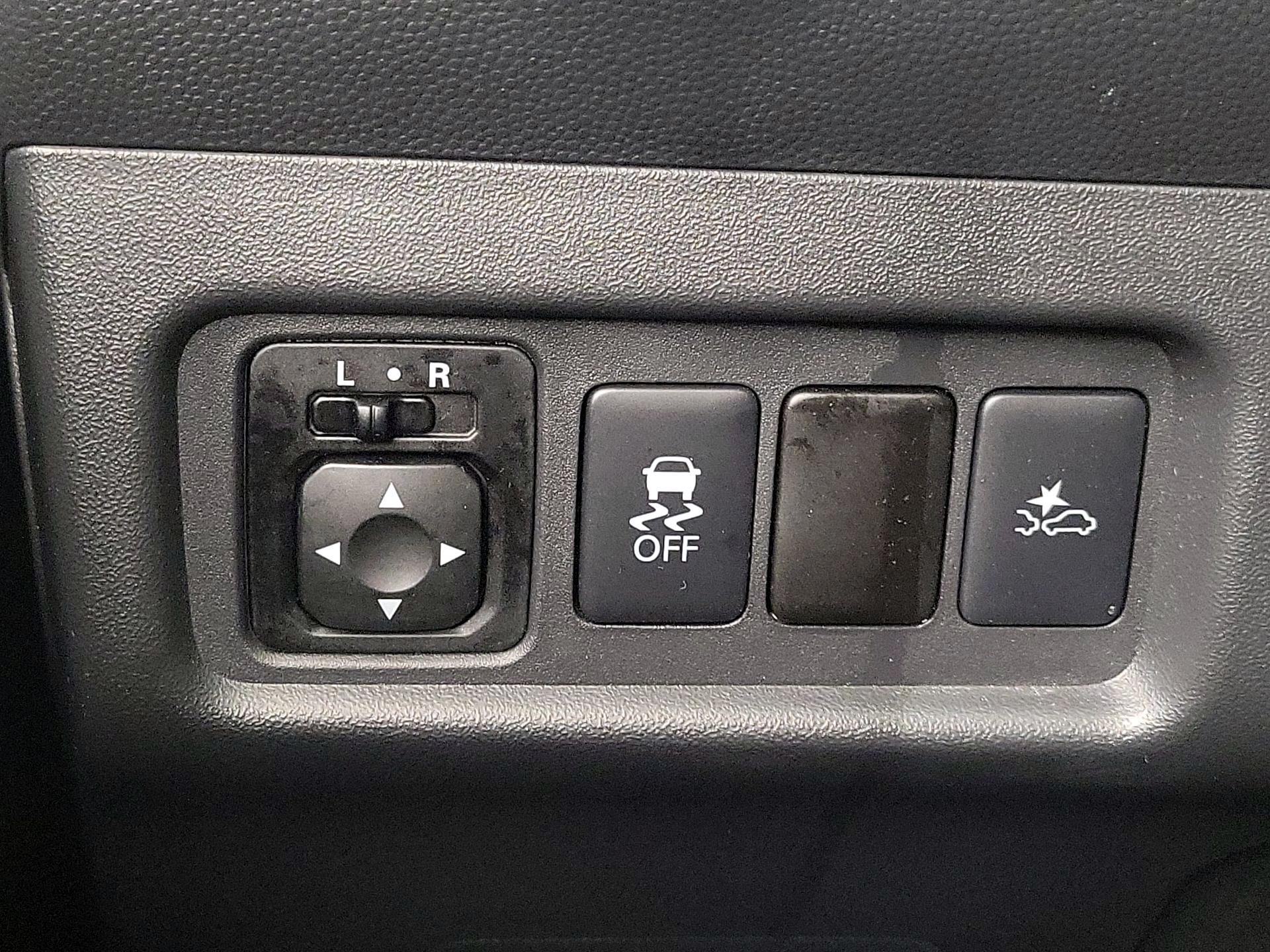 Thumbnail: 2022 Mitsubishi Mirage G4 - 13