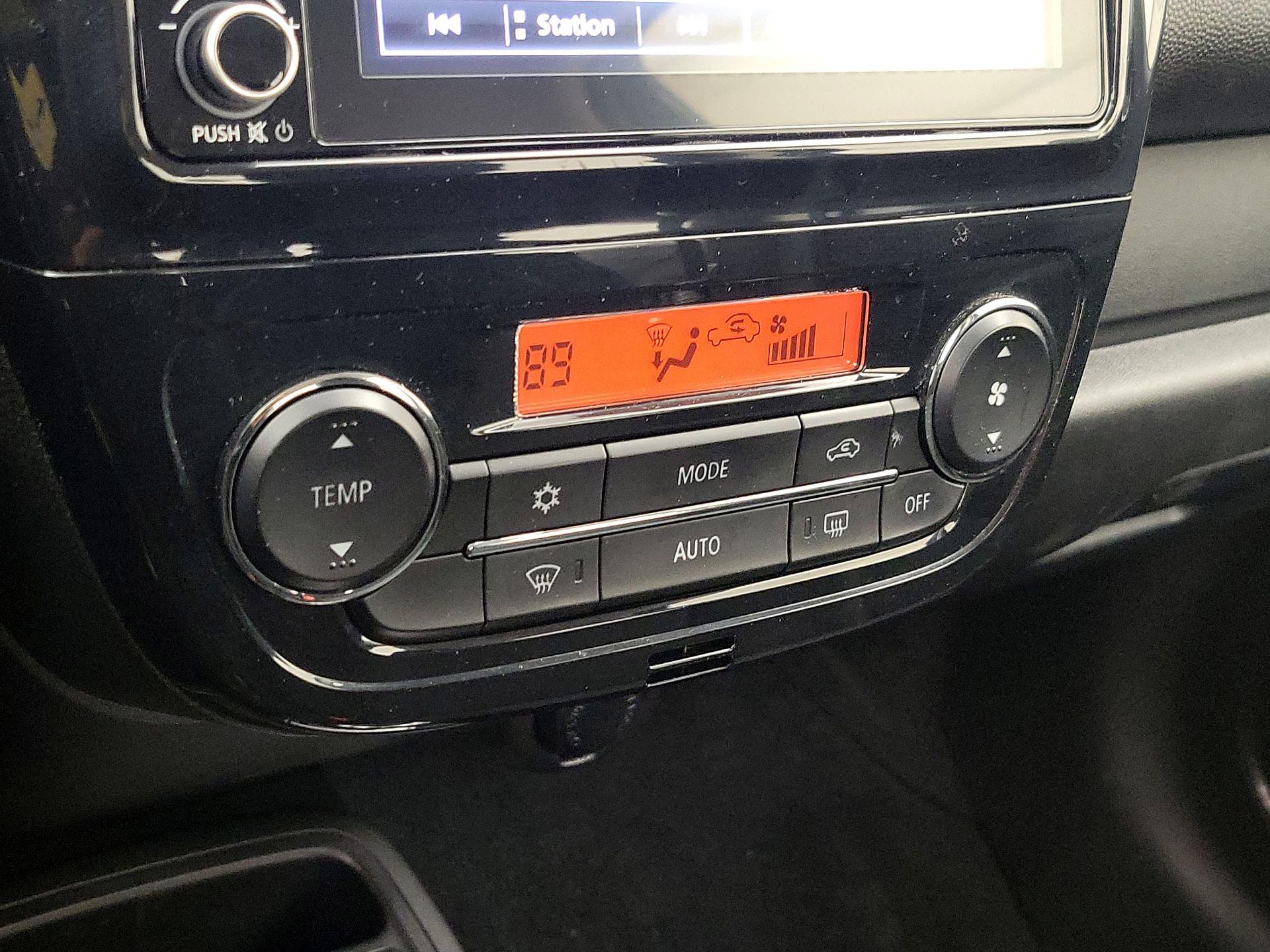 Thumbnail: 2022 Mitsubishi Mirage G4 - 16