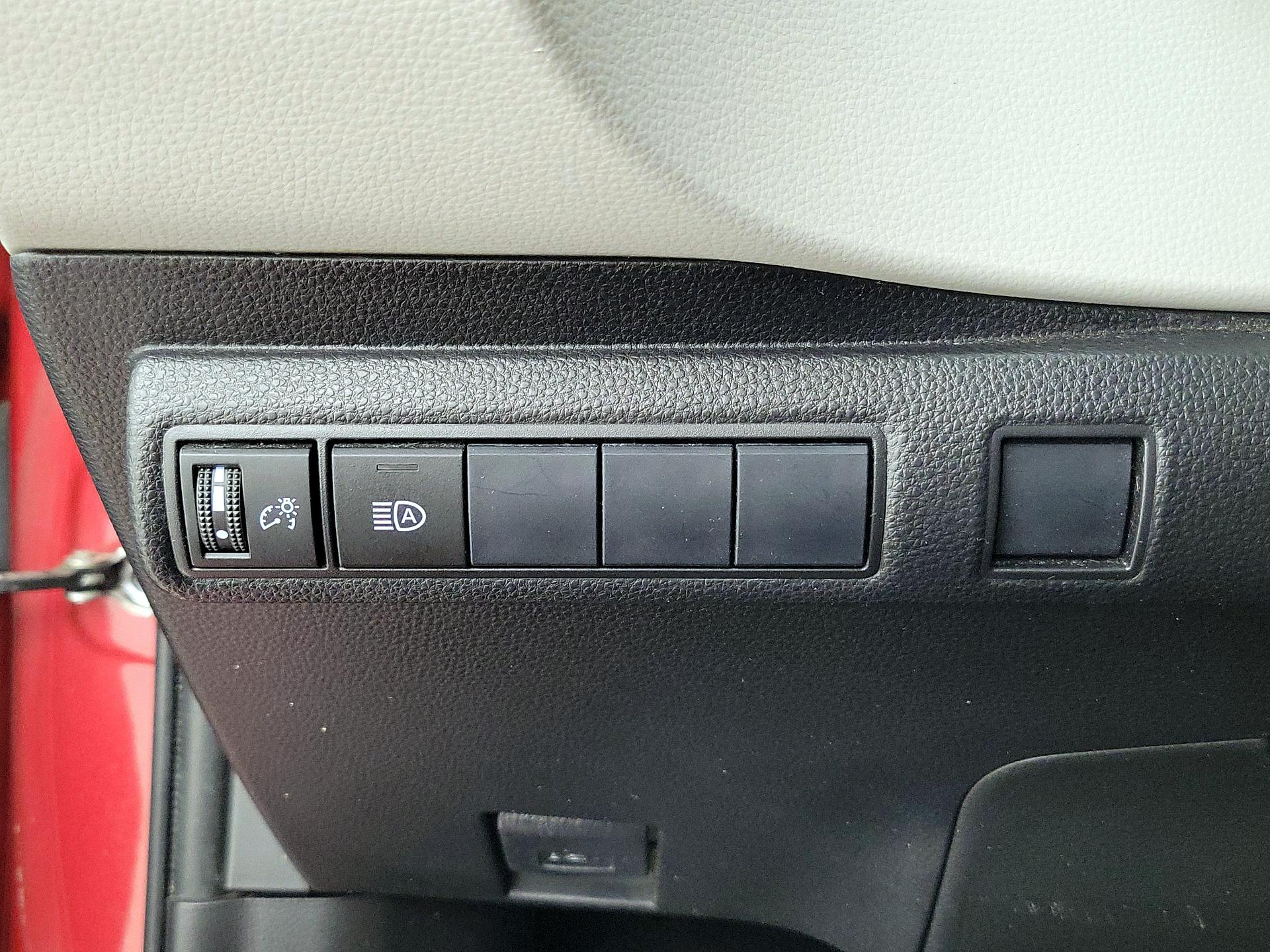 Thumbnail: 2020 Toyota Corolla - 13