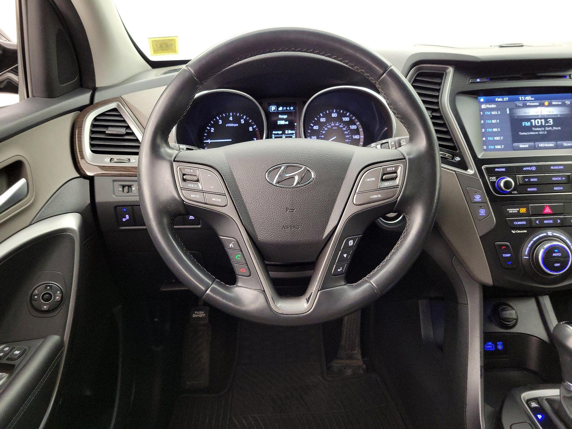 Thumbnail: 2017 Hyundai Santa Fe - 10