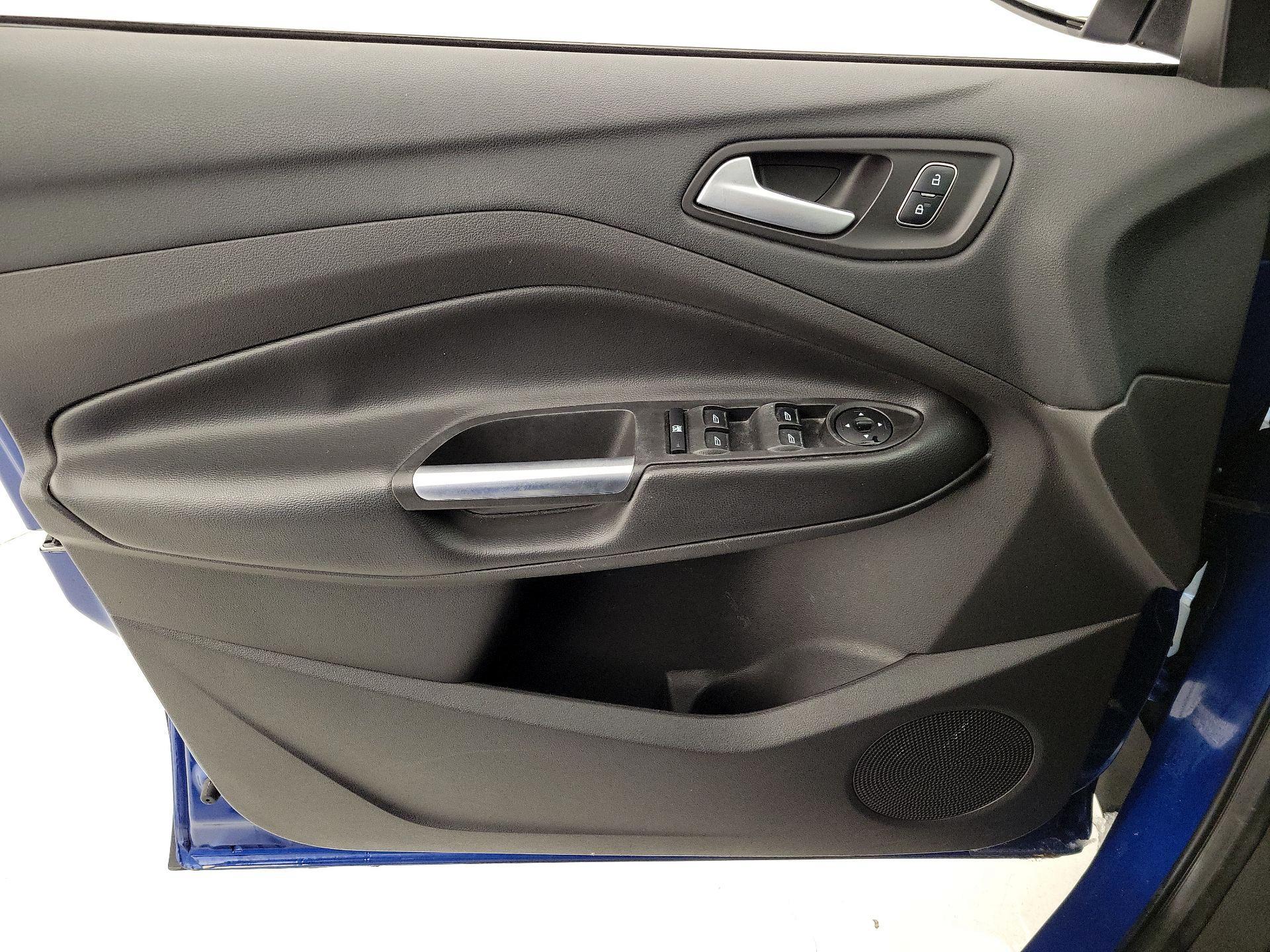 Thumbnail: 2017 Ford Escape - 12