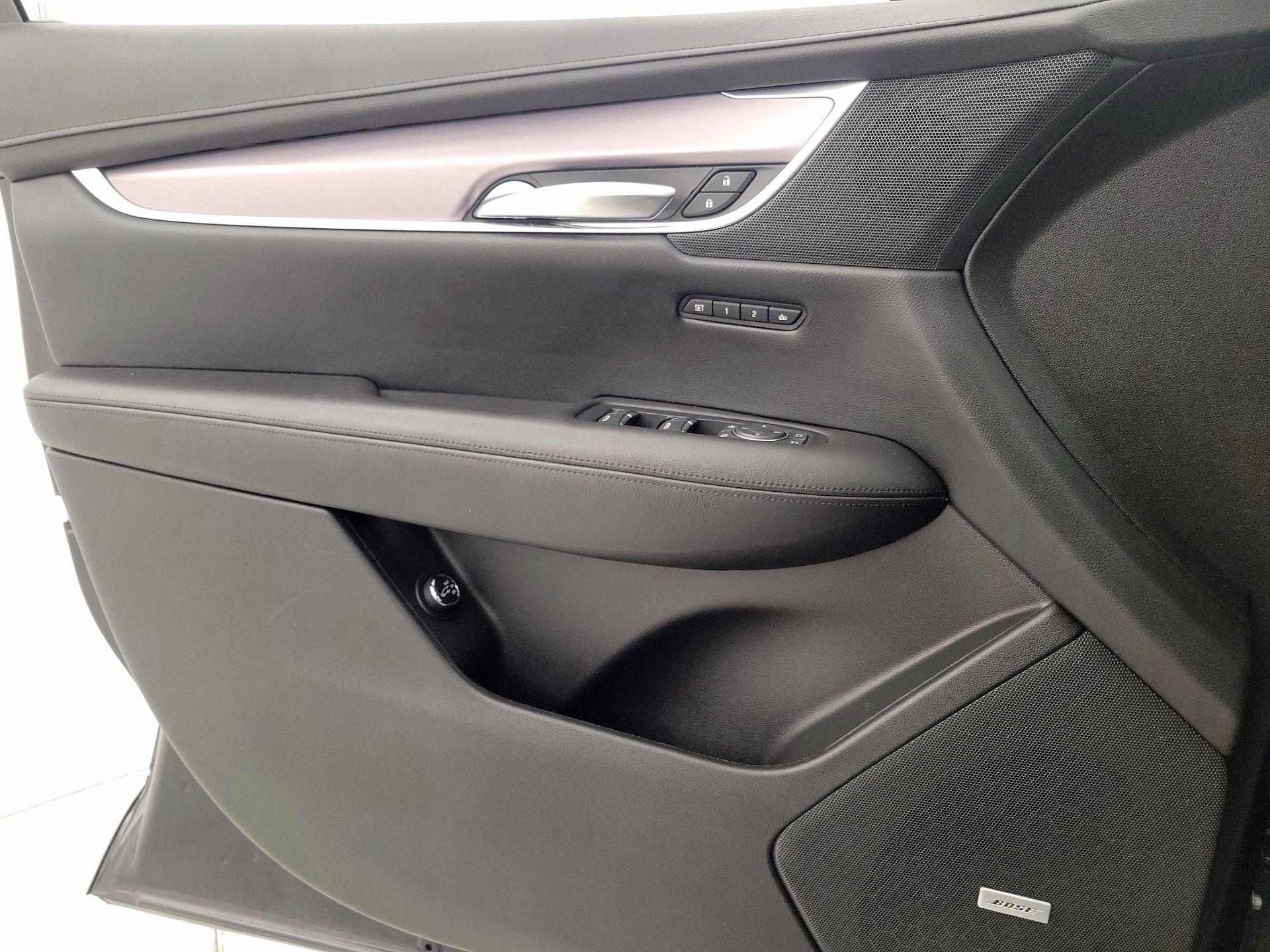 Thumbnail: 2018 Cadillac XT5 - 12