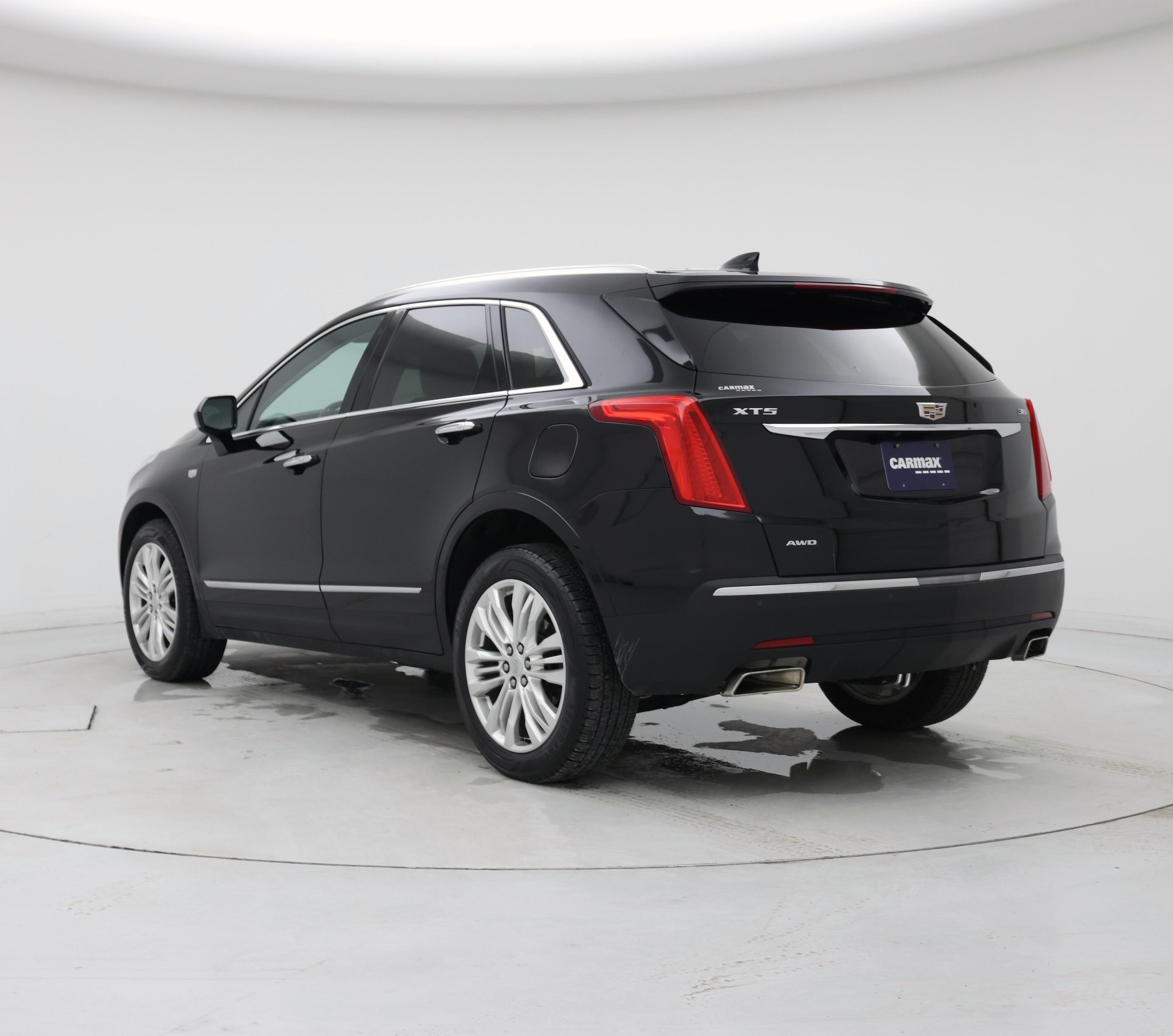 Thumbnail: 2018 Cadillac XT5 - 2