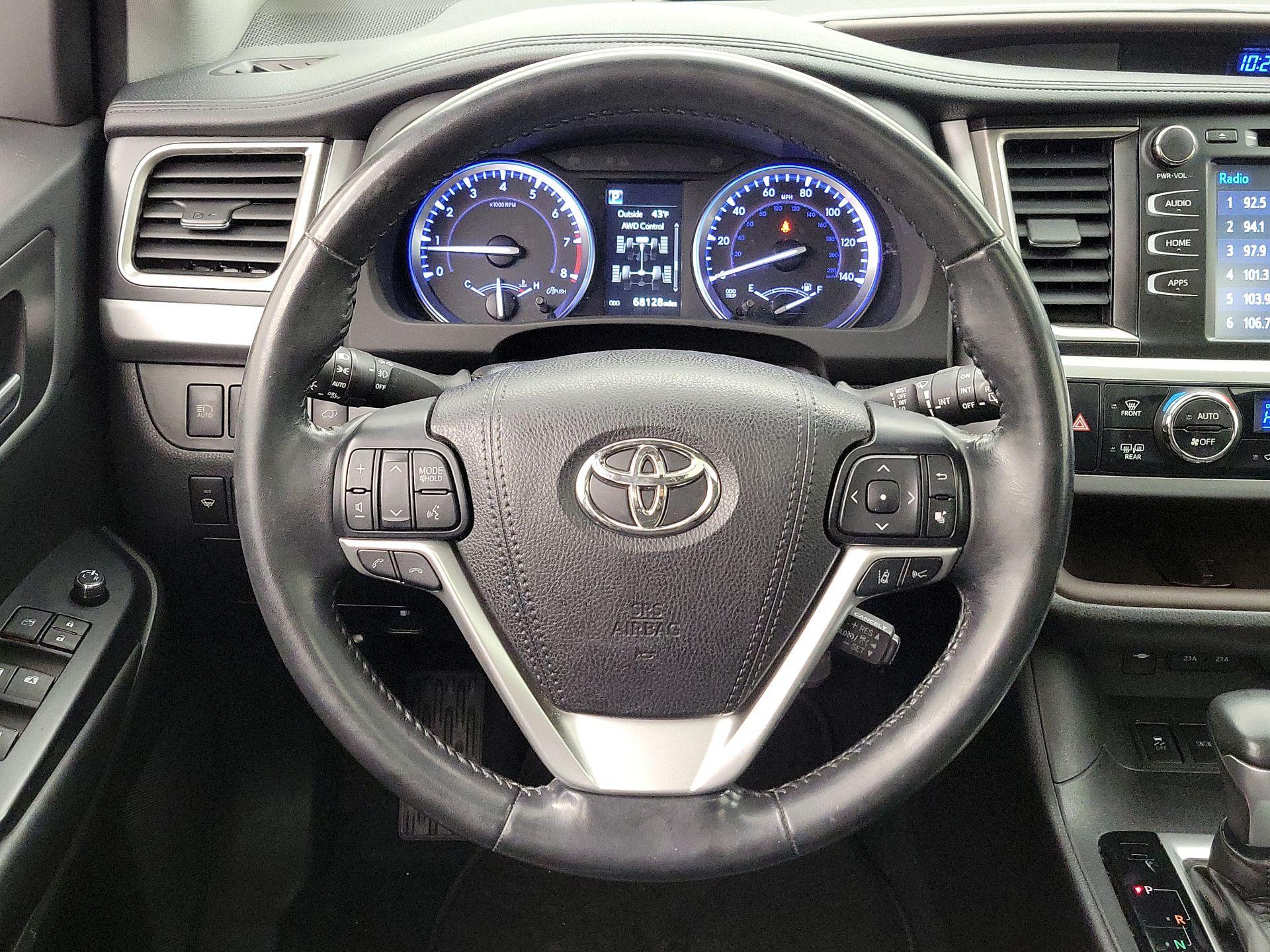 Thumbnail: 2018 Toyota Highlander - 10