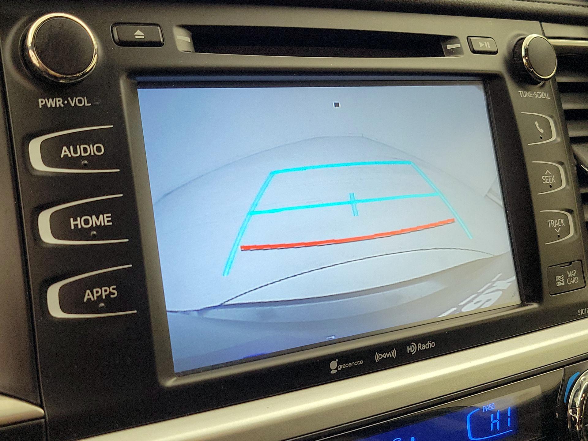 Thumbnail: 2018 Toyota Highlander - 14