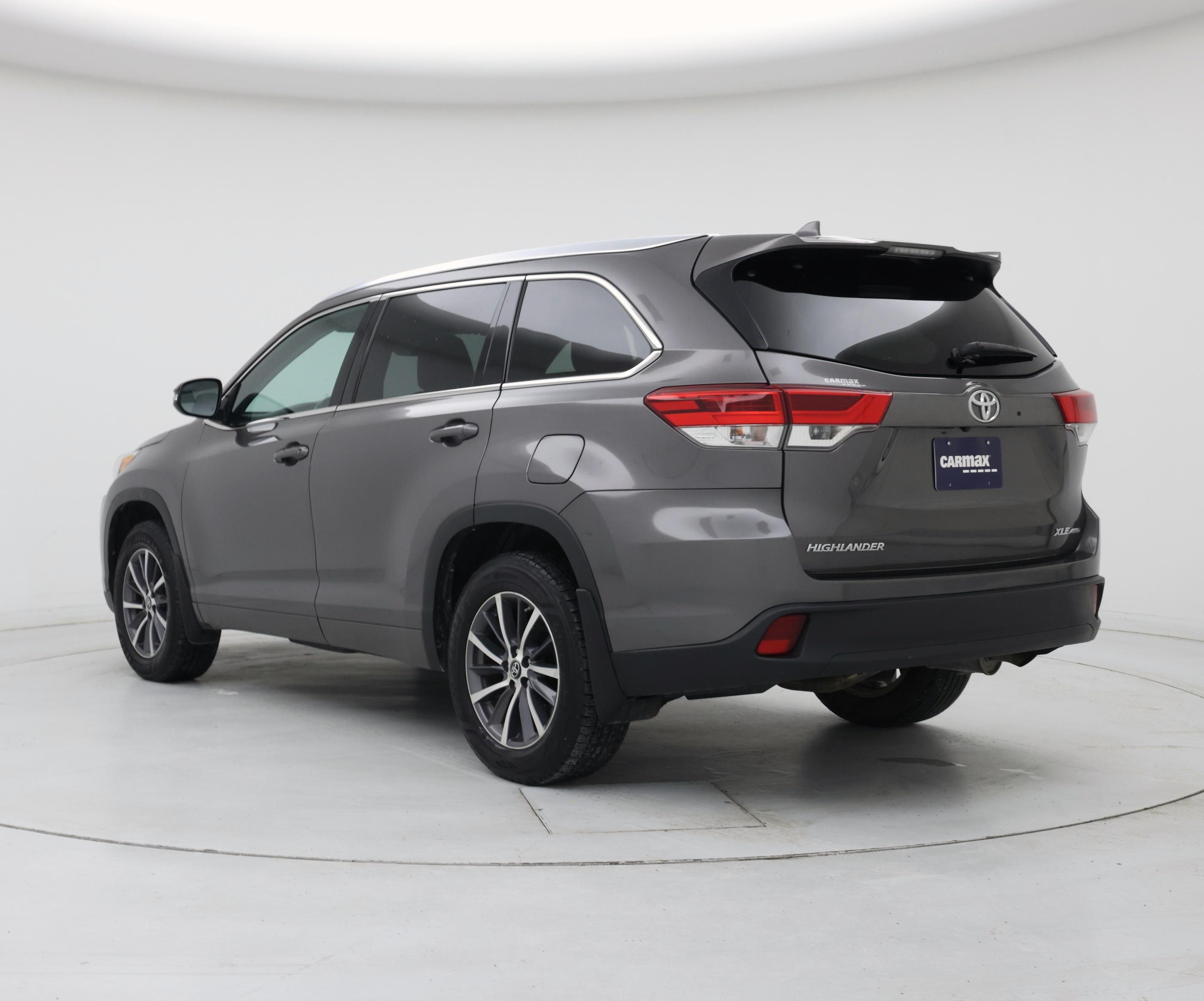 Thumbnail: 2018 Toyota Highlander - 2