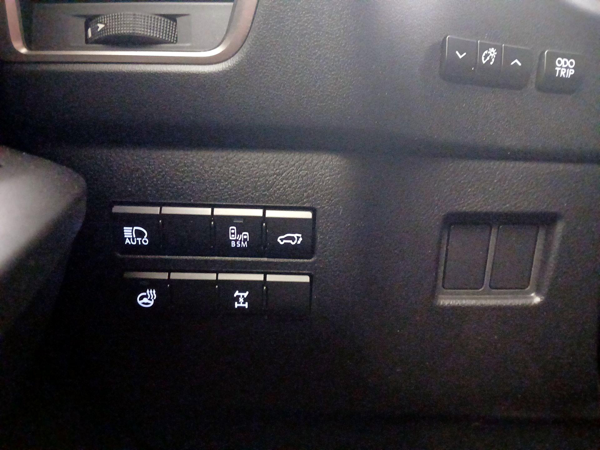 Thumbnail: 2020 Lexus NX - 13