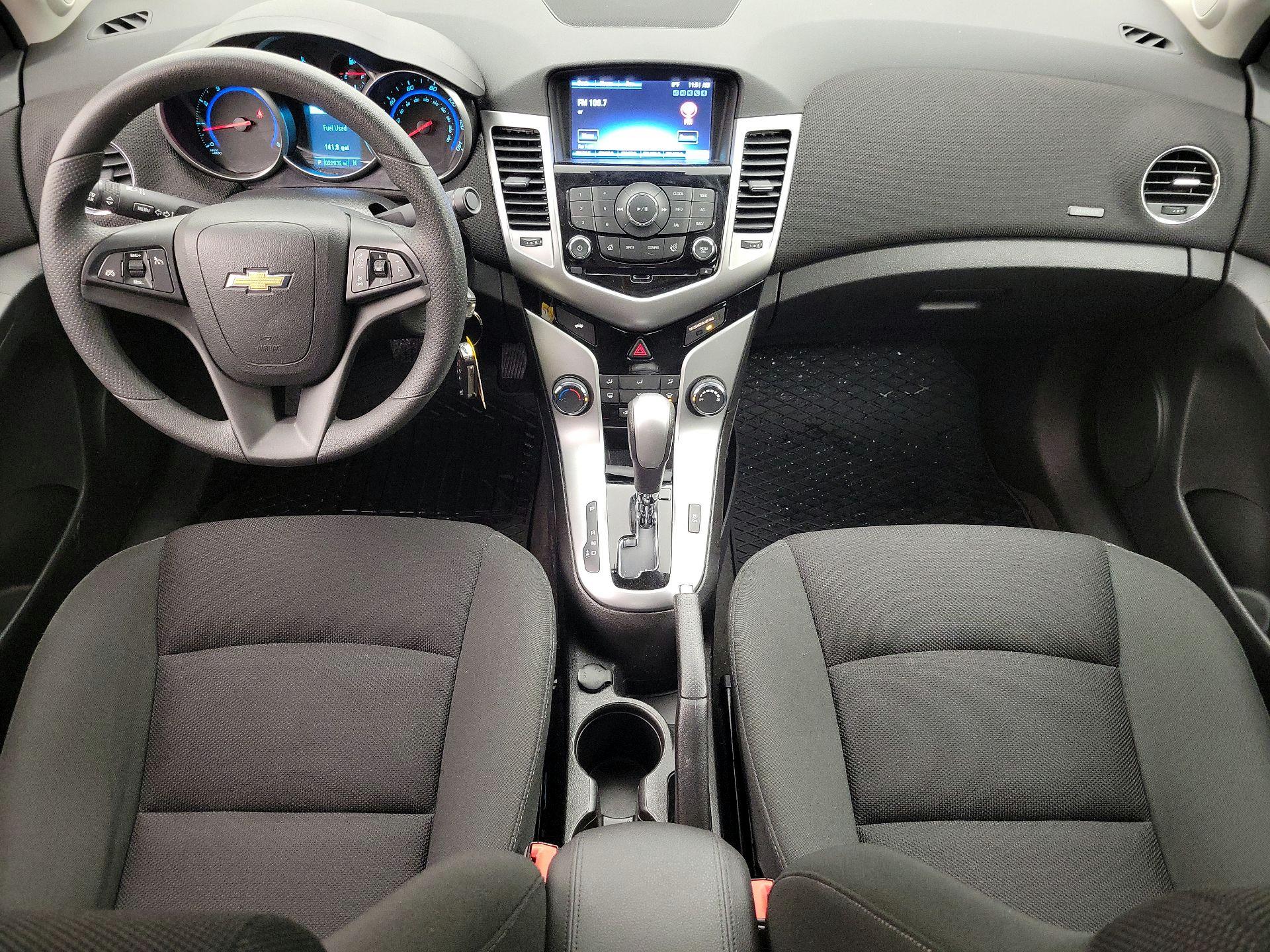 Thumbnail: 2016 Chevrolet Cruze - 9