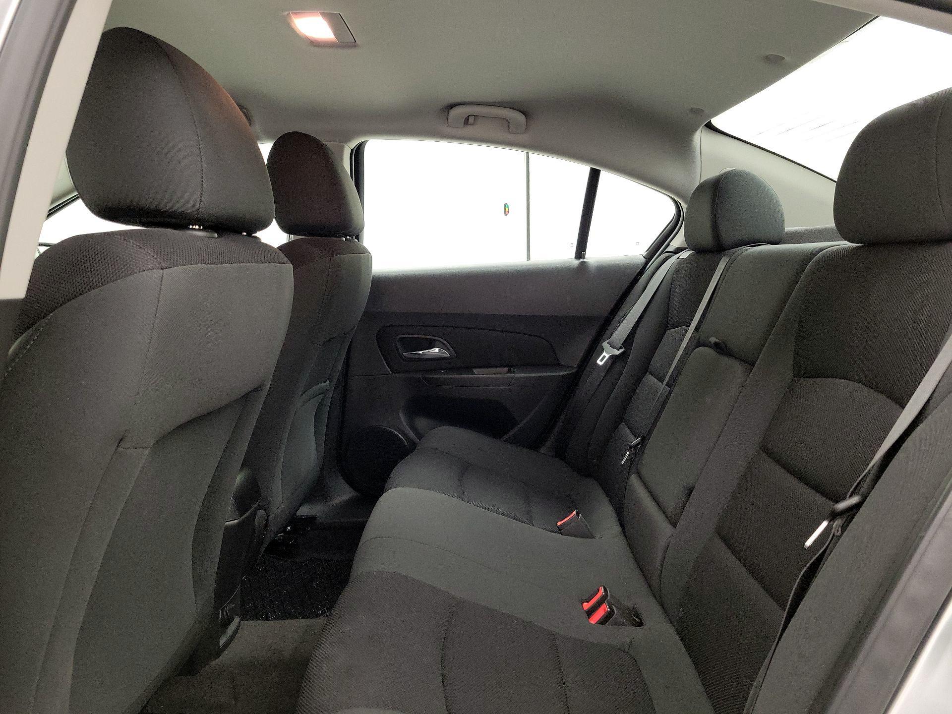 Thumbnail: 2016 Chevrolet Cruze - 19