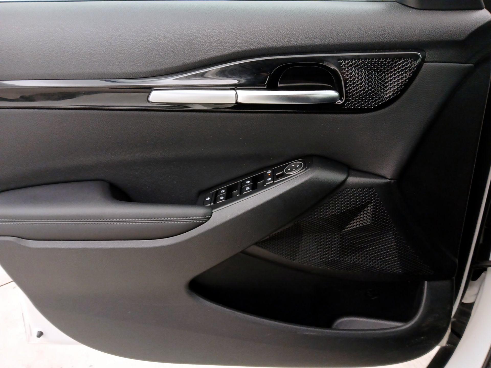 Thumbnail: 2024 Kia Seltos - 12