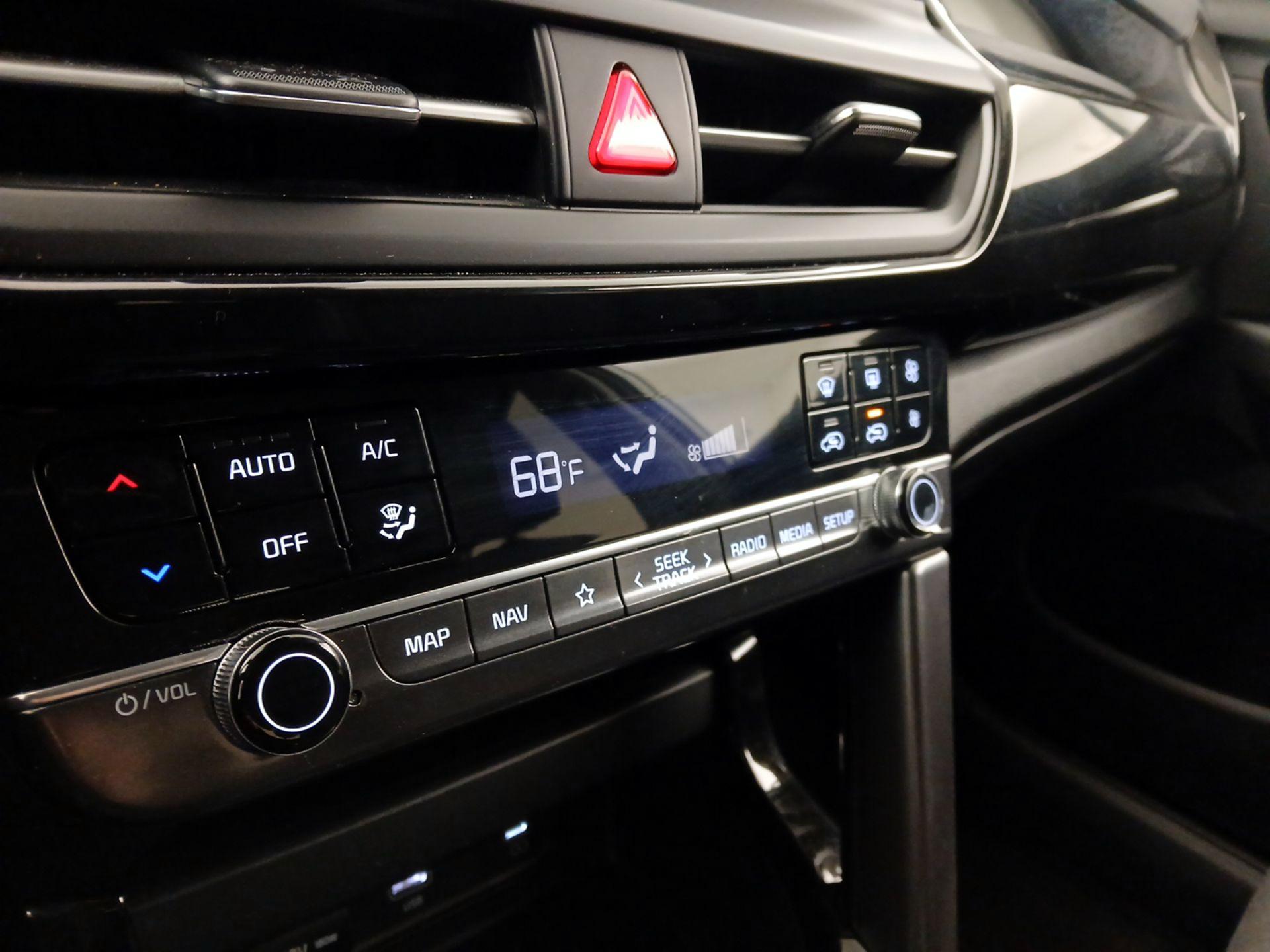 Thumbnail: 2024 Kia Seltos - 17