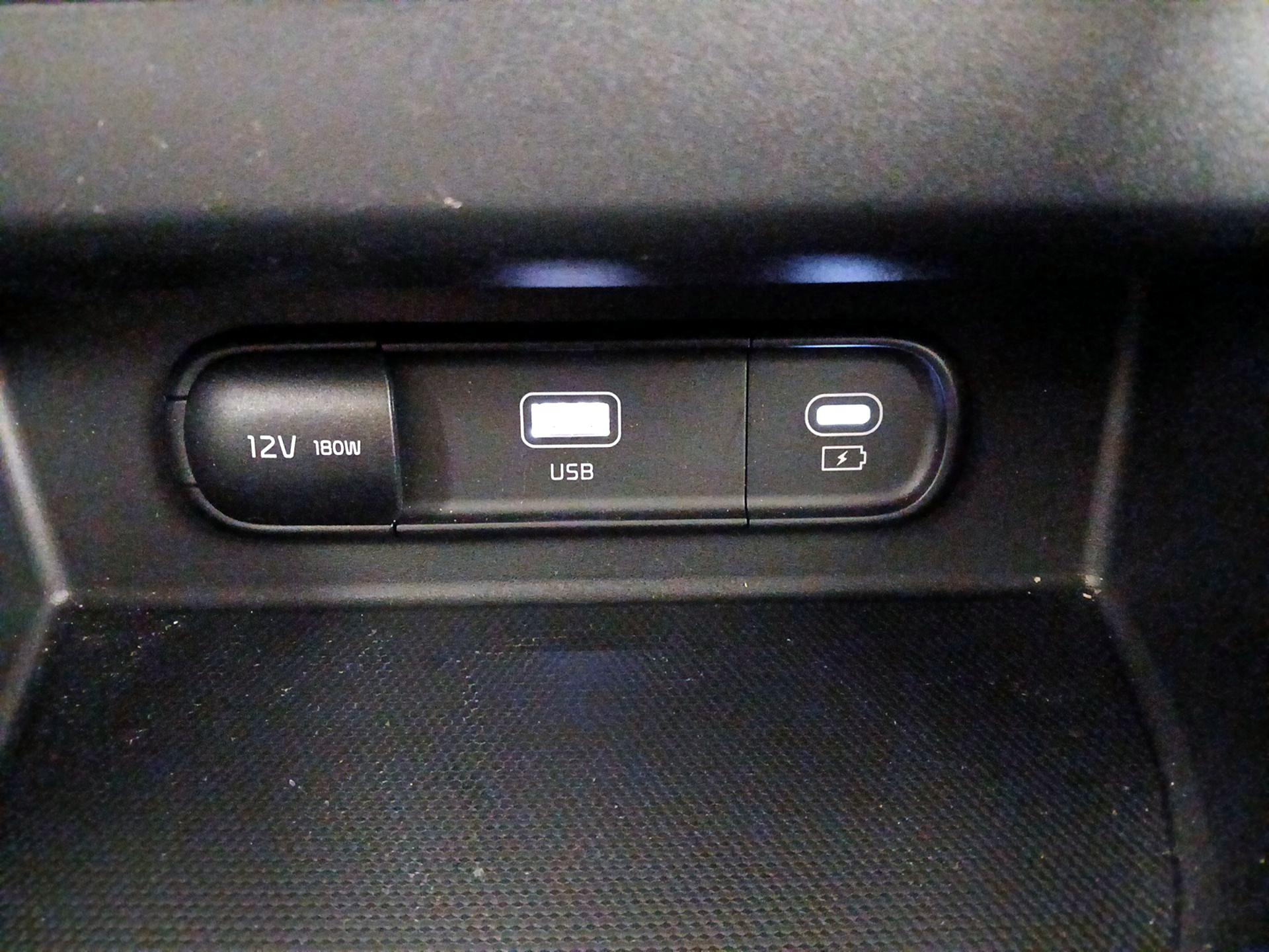 Thumbnail: 2024 Kia Seltos - 19