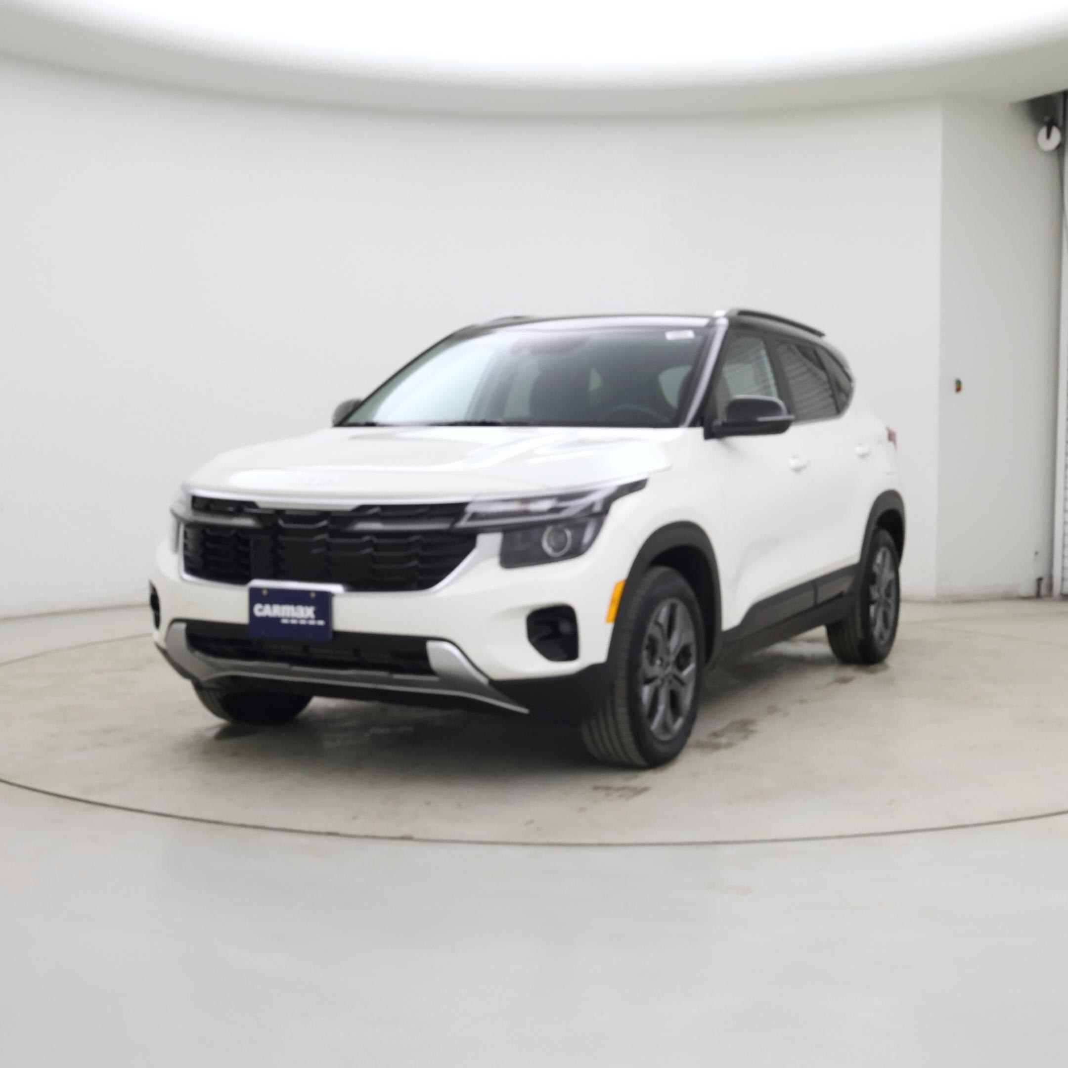 Thumbnail: 2024 Kia Seltos - 4