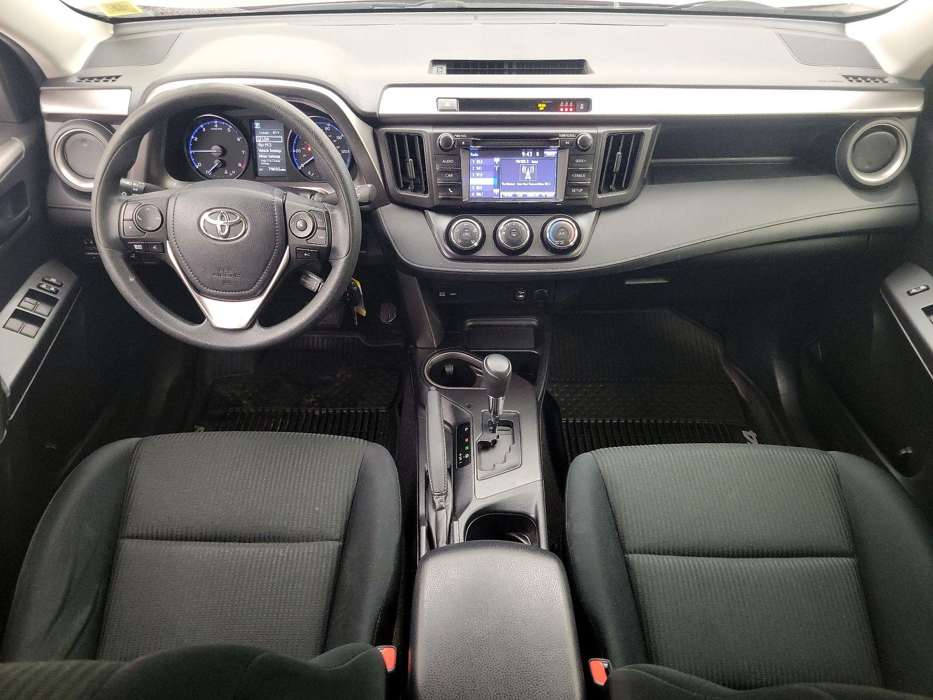 Thumbnail: 2018 Toyota RAV4 - 9