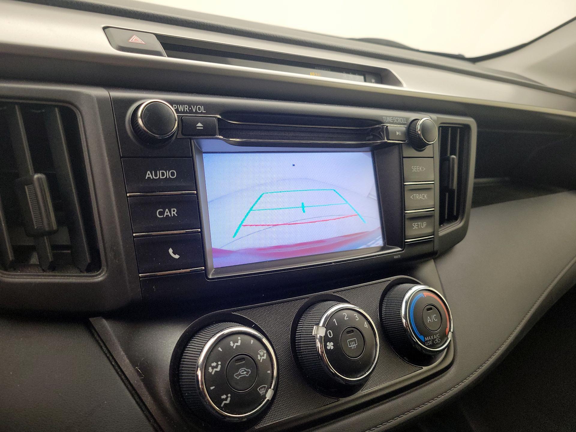 Thumbnail: 2018 Toyota RAV4 - 14