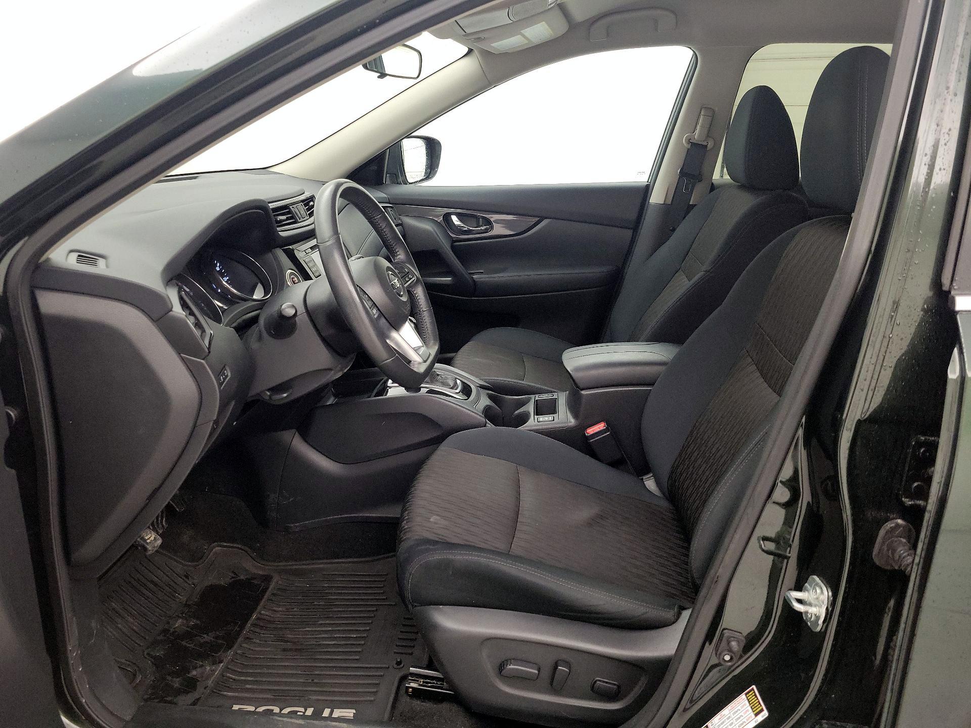 Thumbnail: 2018 Nissan Rogue - 11