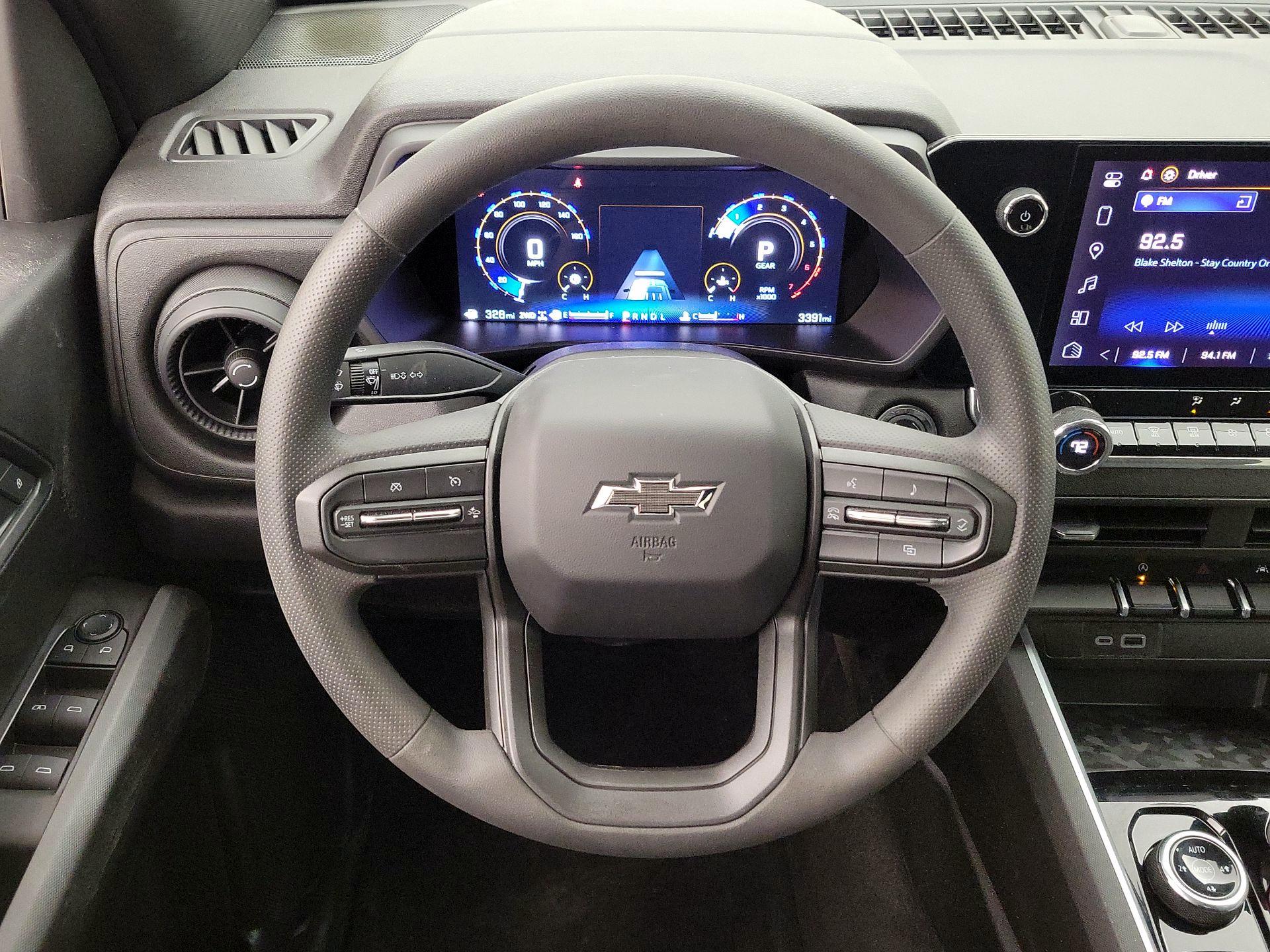 Thumbnail: 2026 Chevrolet Colorado - 10