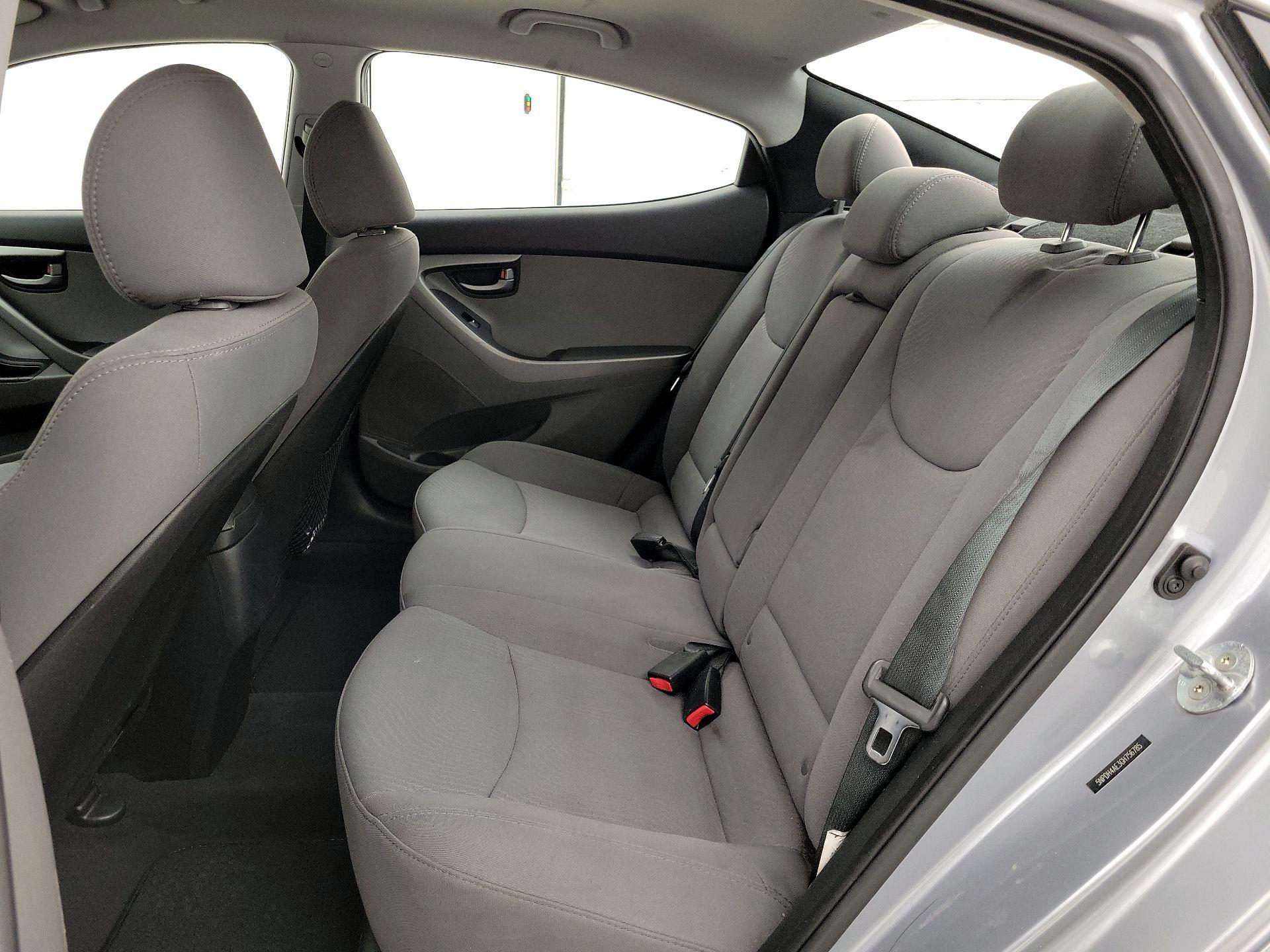 Thumbnail: 2016 Hyundai Elantra - 18