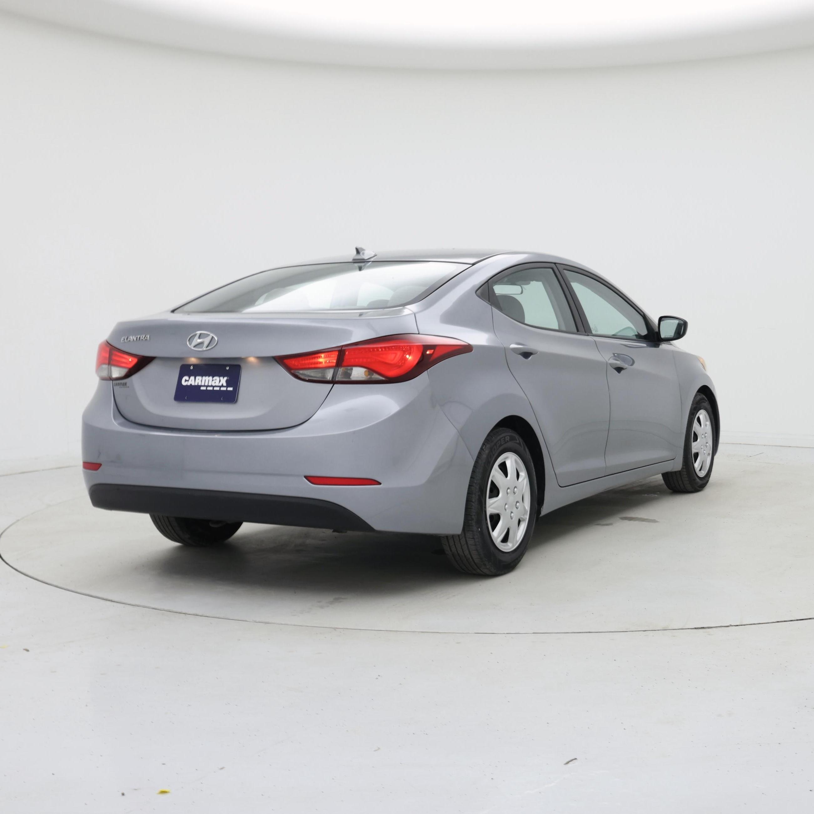 Thumbnail: 2016 Hyundai Elantra - 8