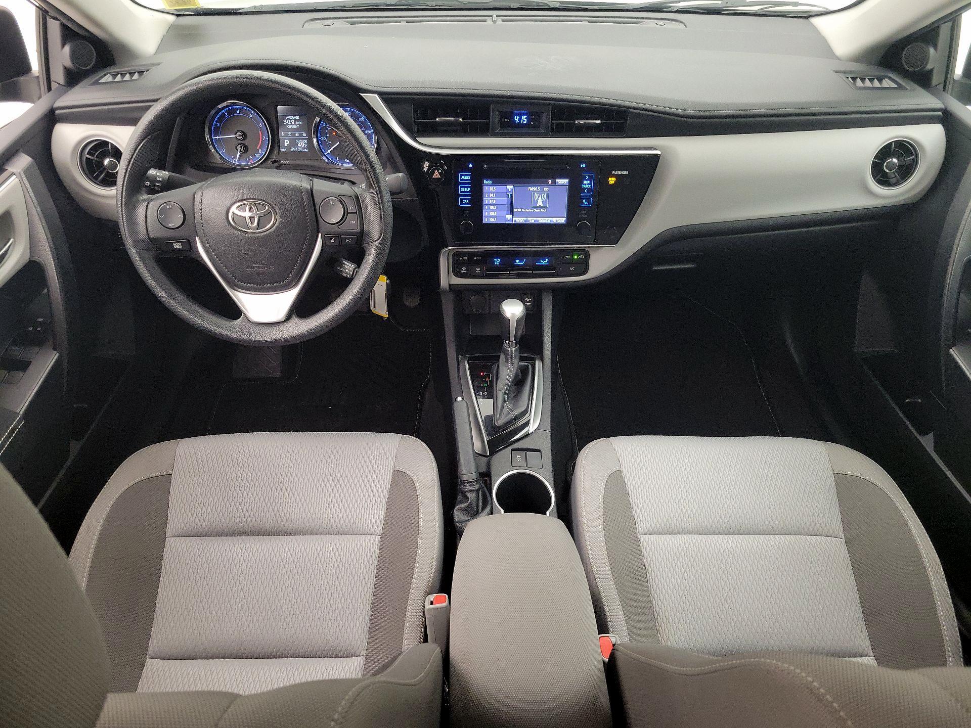 Thumbnail: 2017 Toyota Corolla - 9