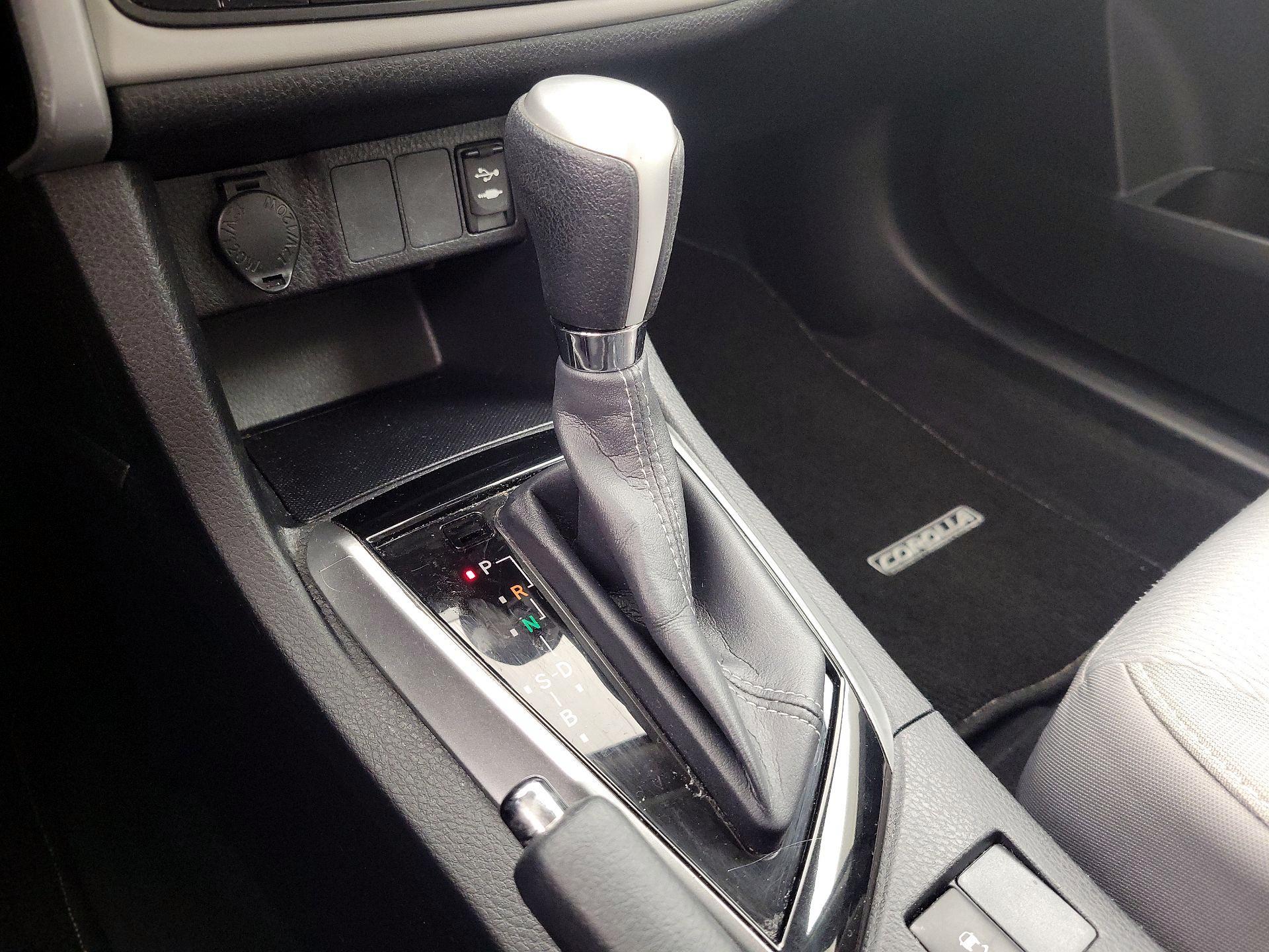 Thumbnail: 2017 Toyota Corolla - 17